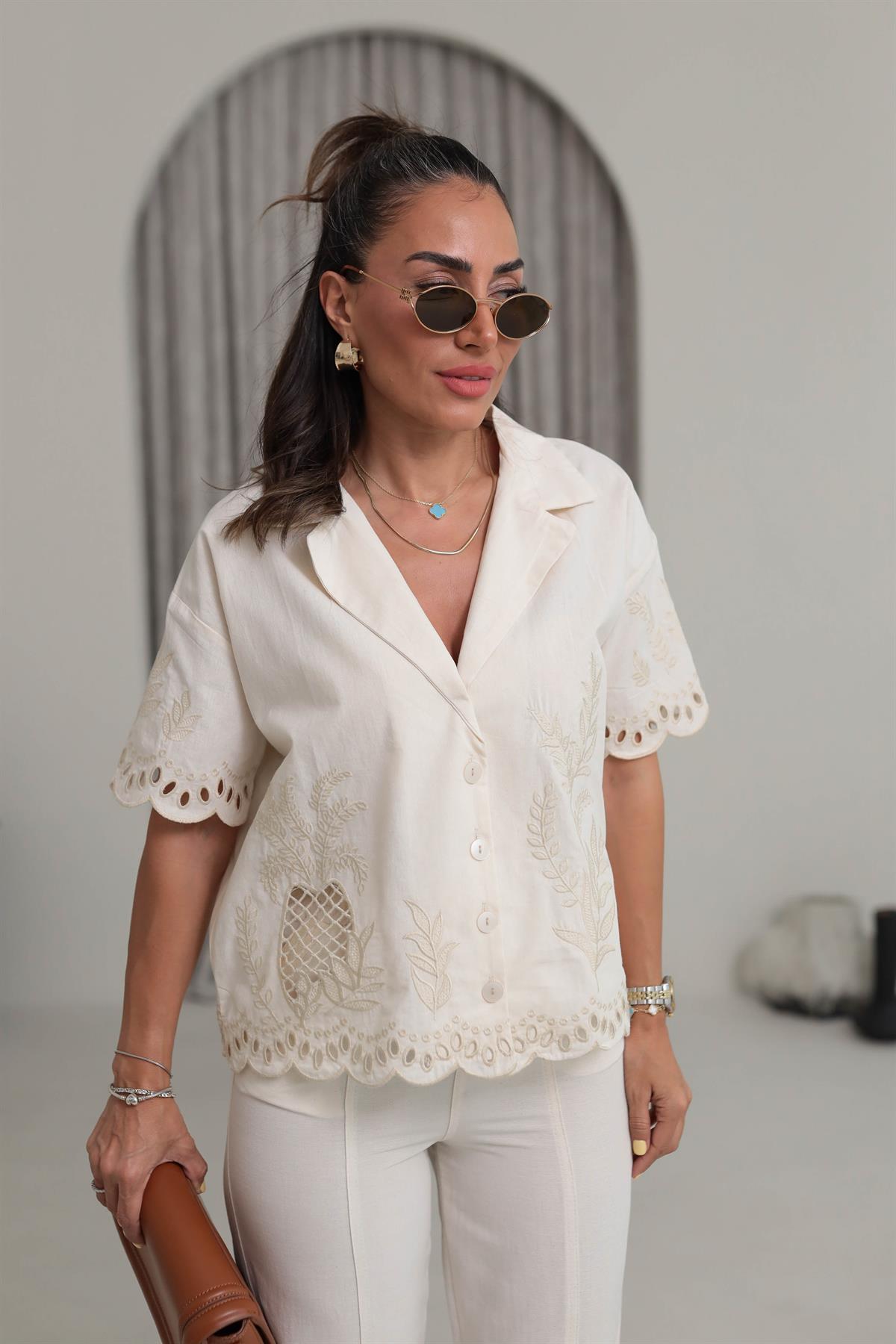 306 Ananas İşlemeli Kısa Kol  Koton Gömlek NATURAL