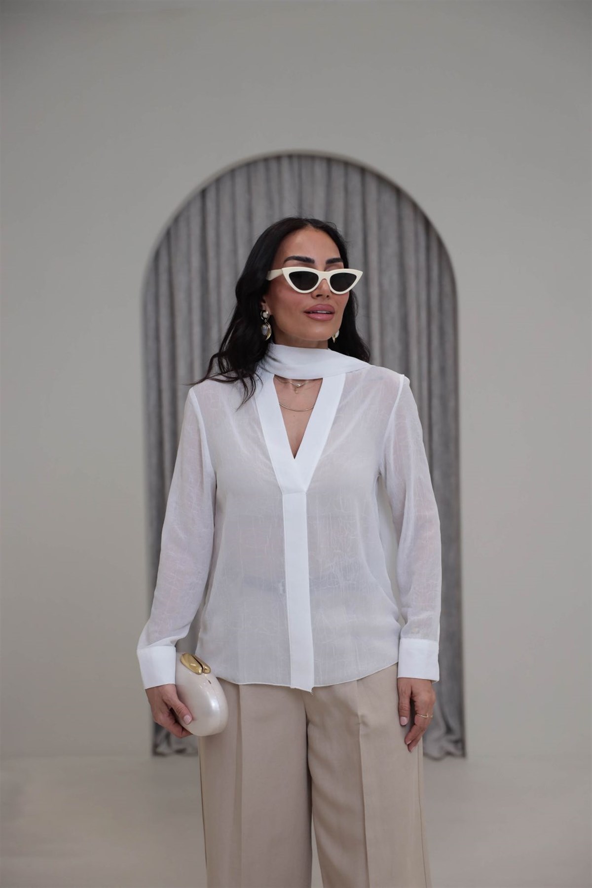 8233 Fular Detaylı Dokulu Şifon Bluz BEYAZ