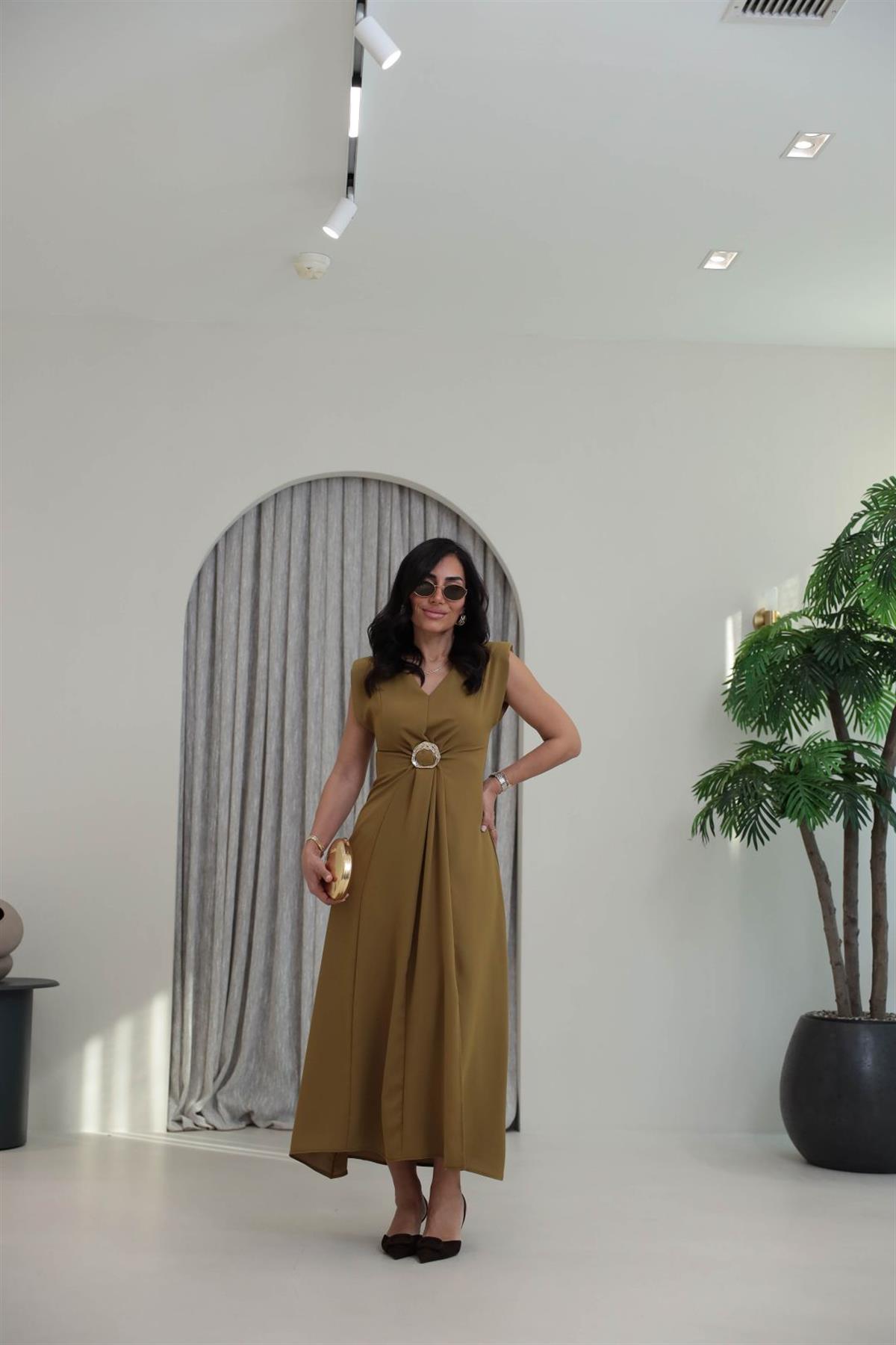 3865 V Yaka Gold Tokalı Maxi Elbise OLİVE