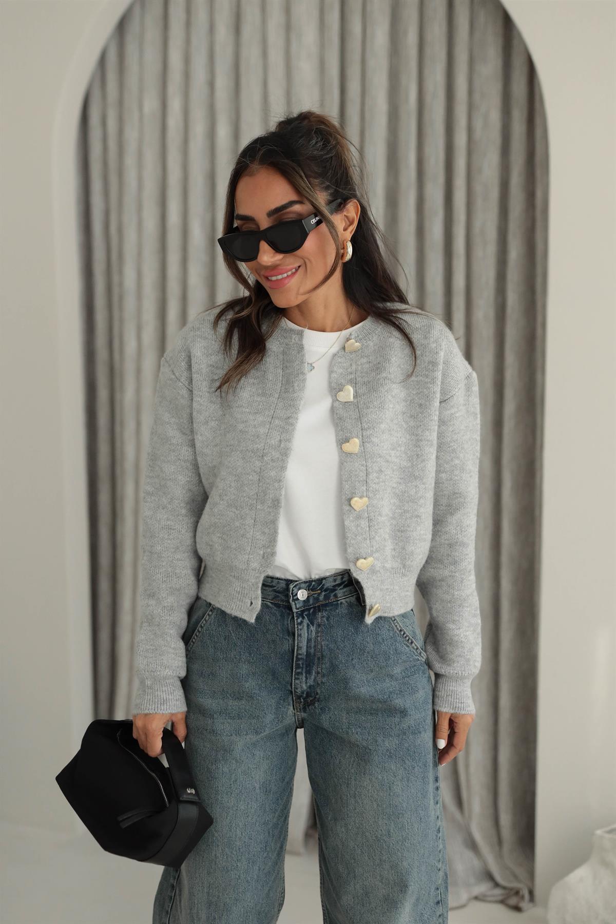 2236 Kalp Düğmeli Triko Hırka