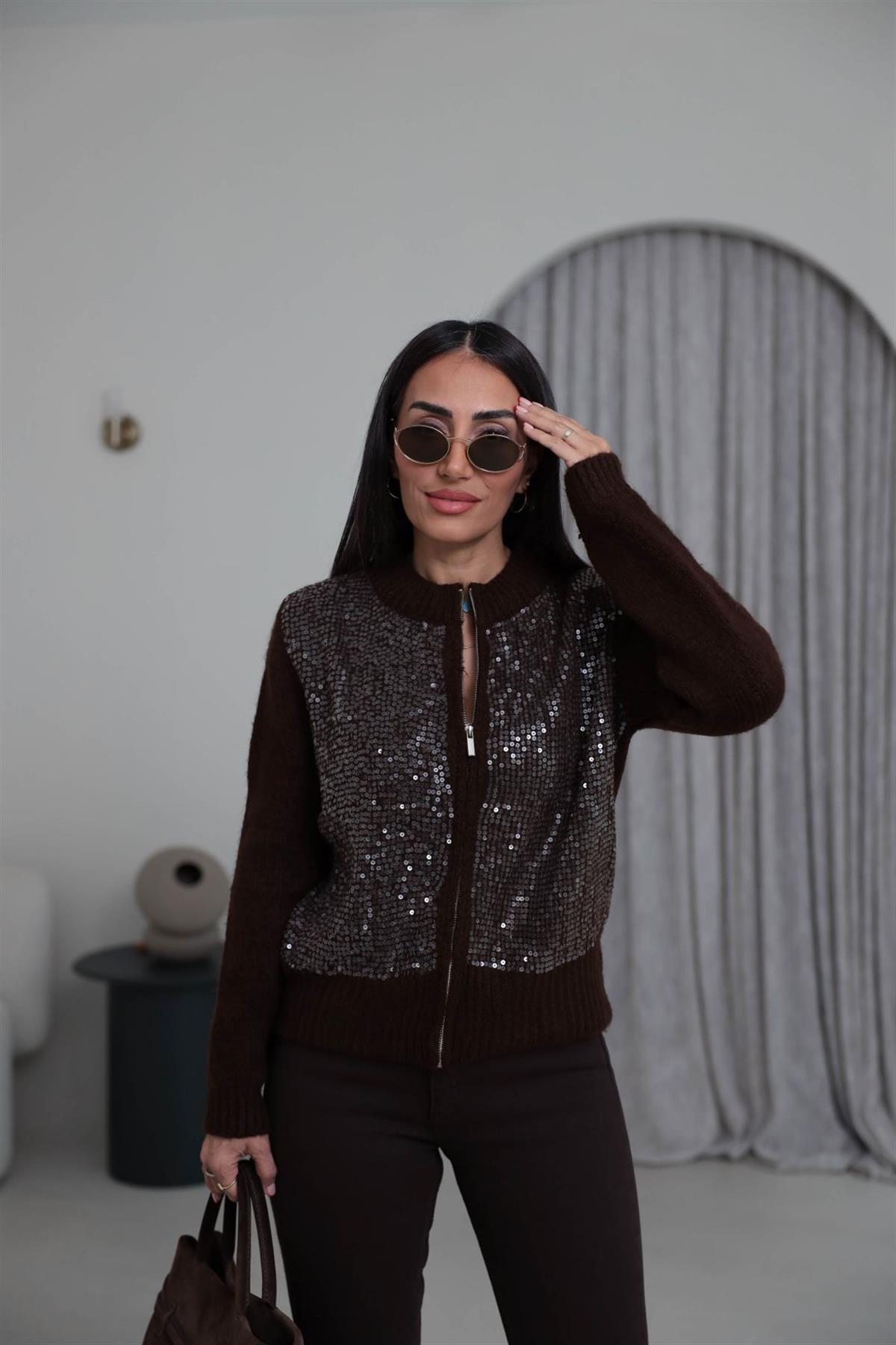 2570 Önü Pul İşlemeli Fermuarlı Hırka KAHVE