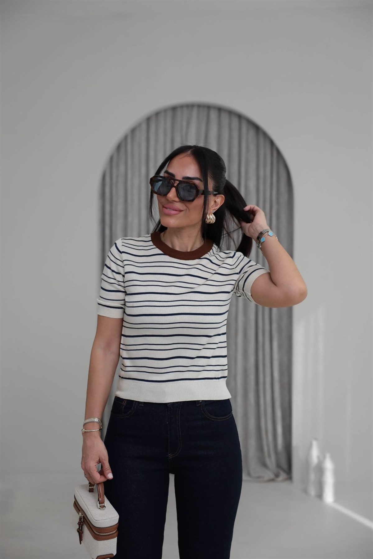 1763 Kısa Kol Çizgili Triko Bluz KREM