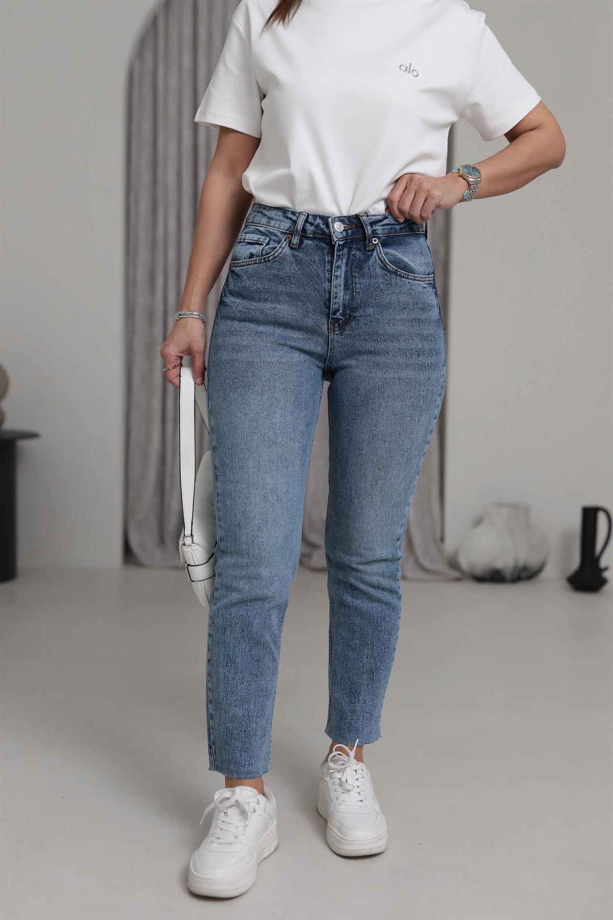 ZA Lazer Kesikli Boyfit Jean ORTA MAVİ