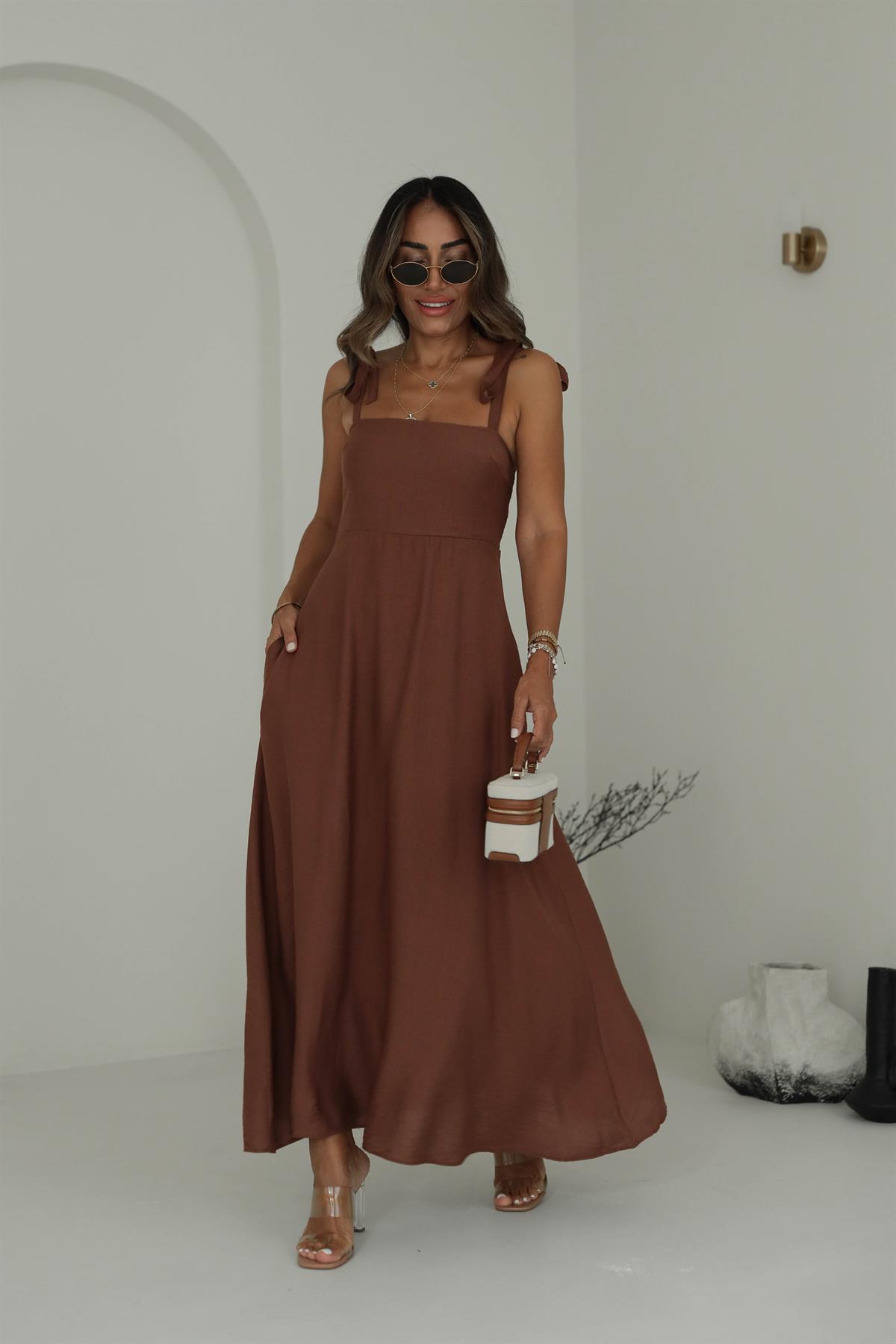 9106 Gipeli Askılı Dokuma Çan Elbise