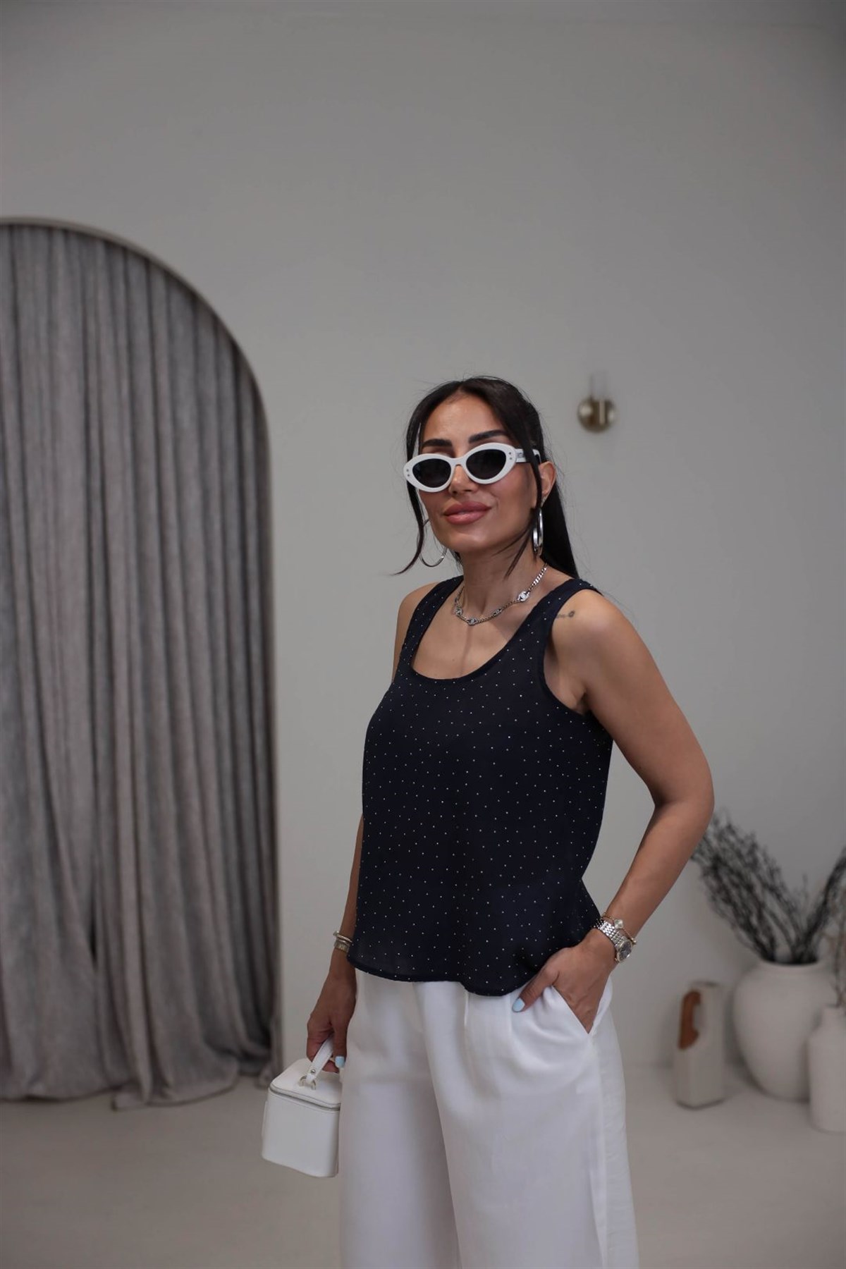 8241 Kalın Askılı Serpme Taşlı Tencel Atlet LACİVERT