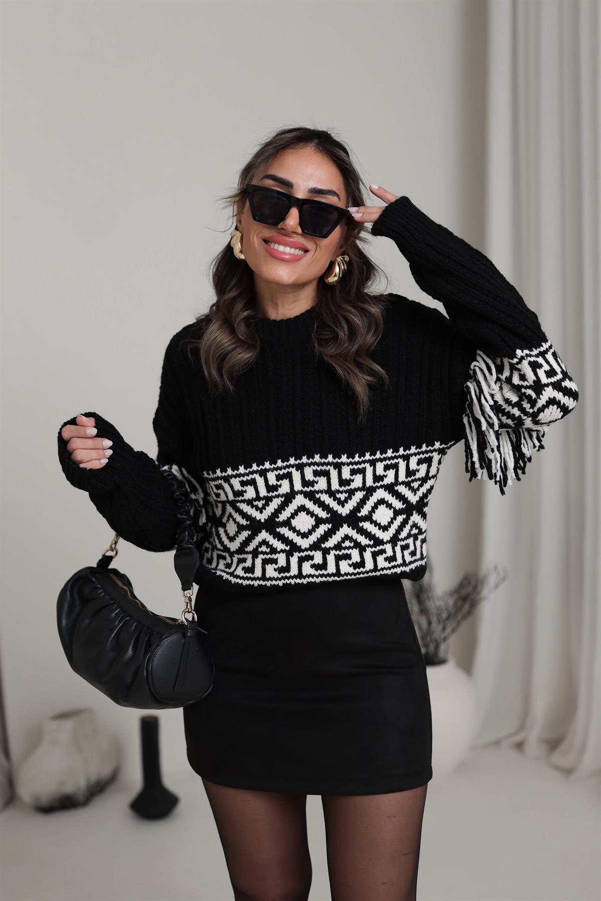 5194 Bisiklet Yaka Kolu Püsküllü Desenli Triko SİYAH