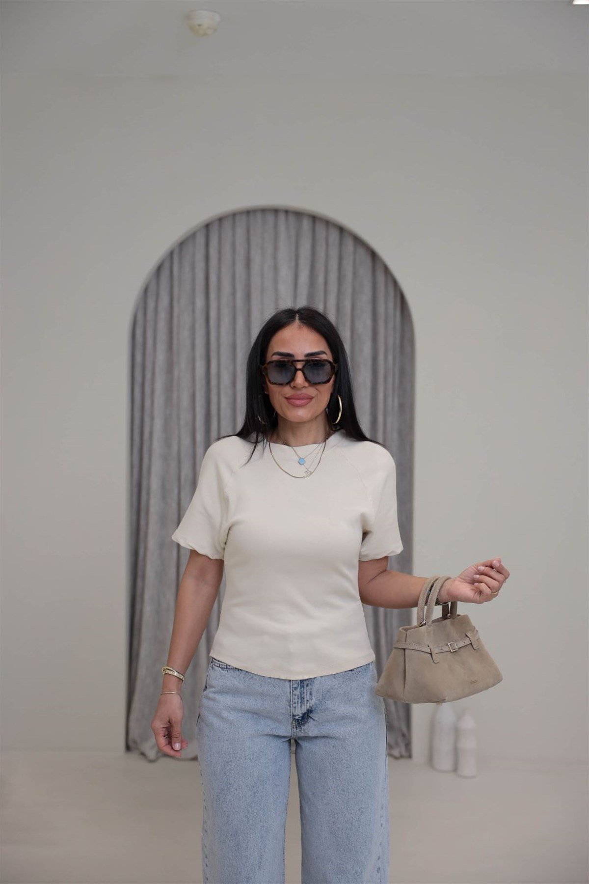 2322 Reglan Kol Yandan Fermuarlı Pamuklu Tshirt BEJ