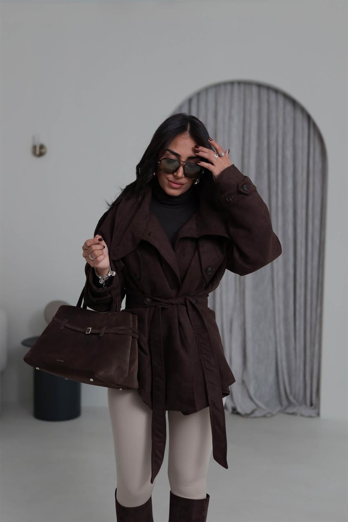 0572 Dik Yaka Apoletli Süet Mont ACI KAHVE