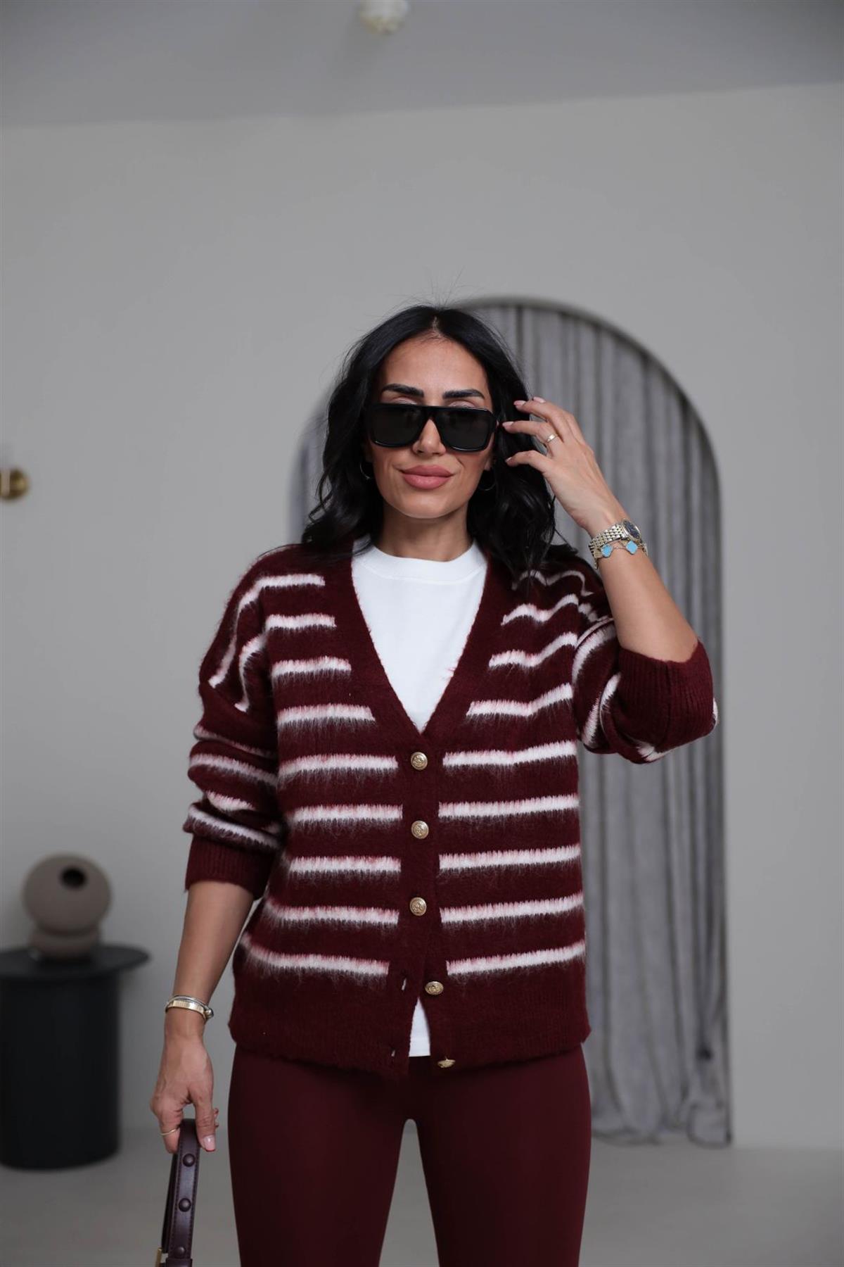 4584 Gold Düğmeli Çizgili Yumoş Hırka BORDO