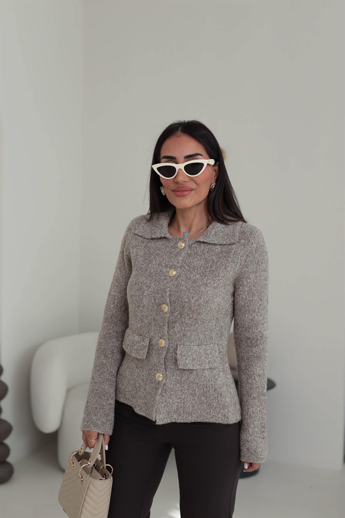 0265 Polo Yaka Düğmeli Cep Detaylı Triko Hırka VİZON