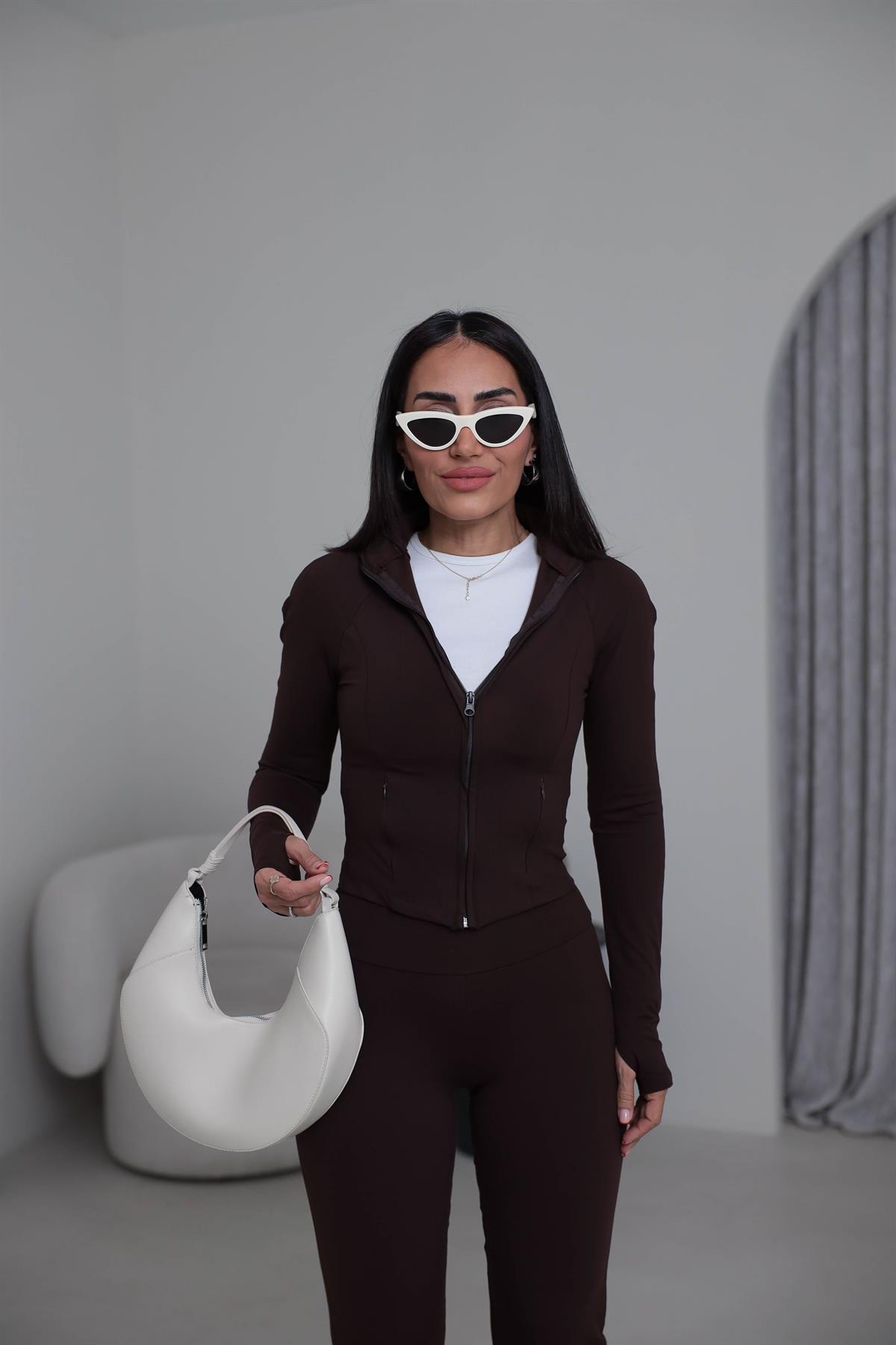 Oys Dik Yaka Önden Fermuarlı Pantolonlu Takım KAHVE