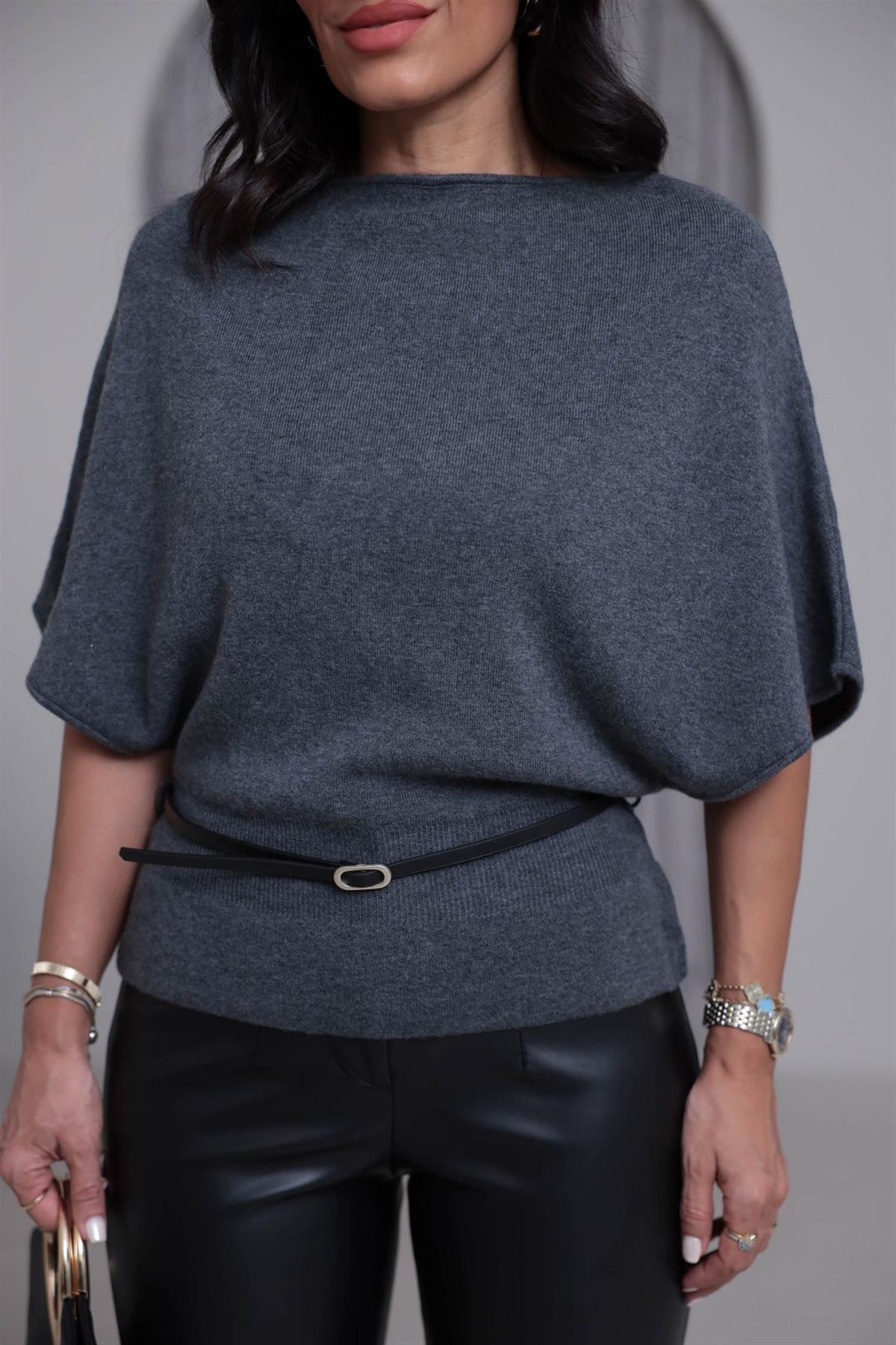 0838 Kayık Yaka Kemerli Triko Kazak FÜME