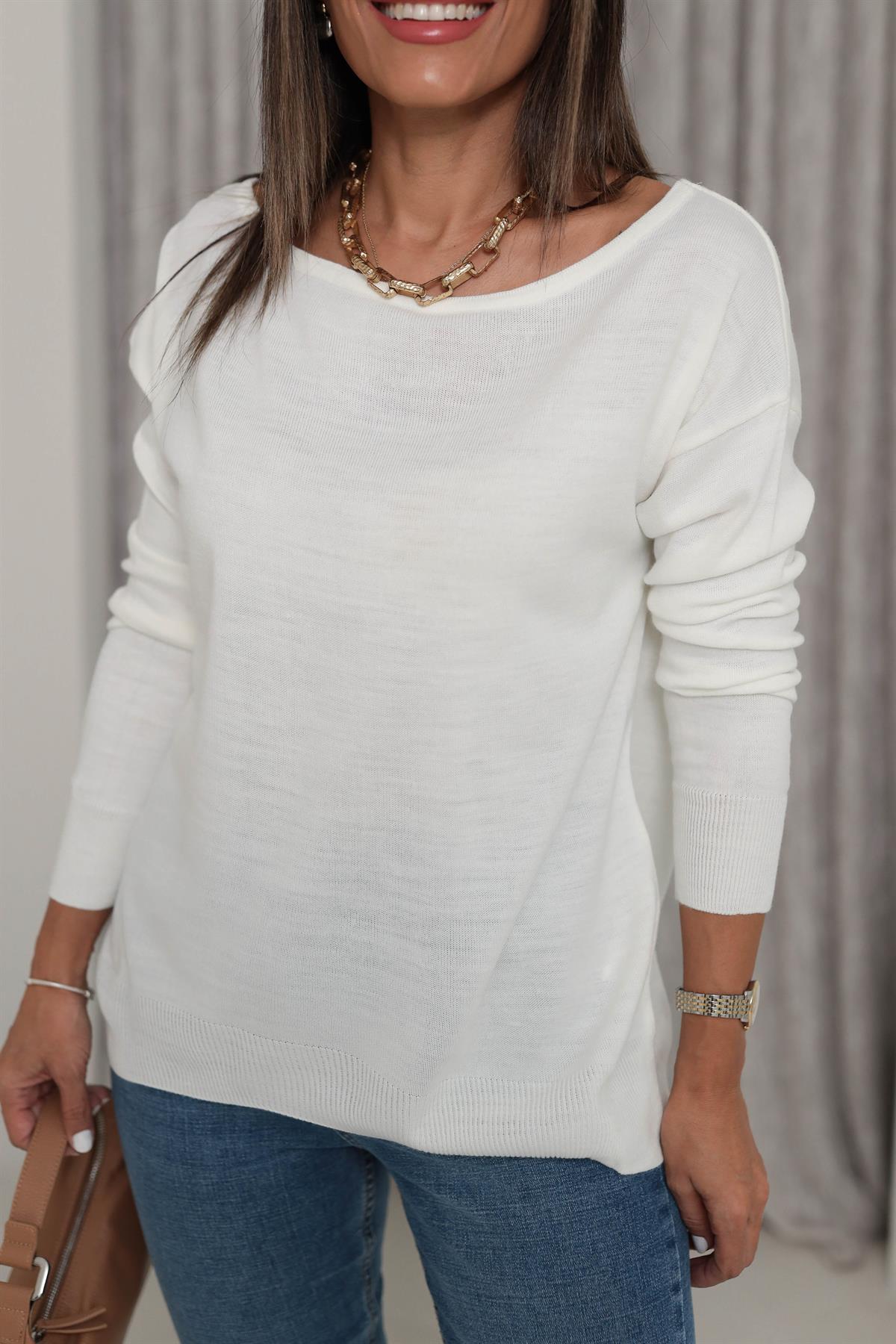 0734 Kayık Yaka T Kol Triko