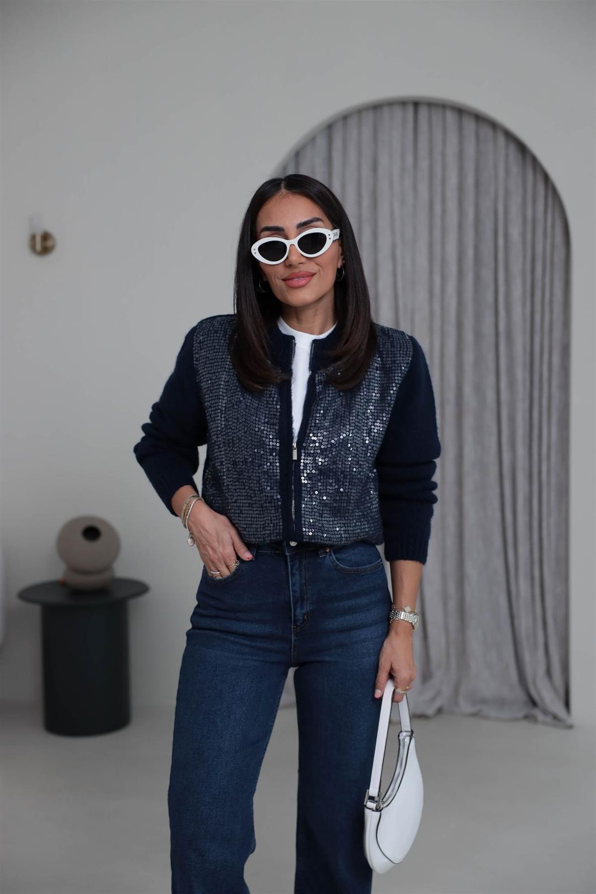 2570 Önü Pul İşlemeli Fermuarlı Hırka LACİVERT