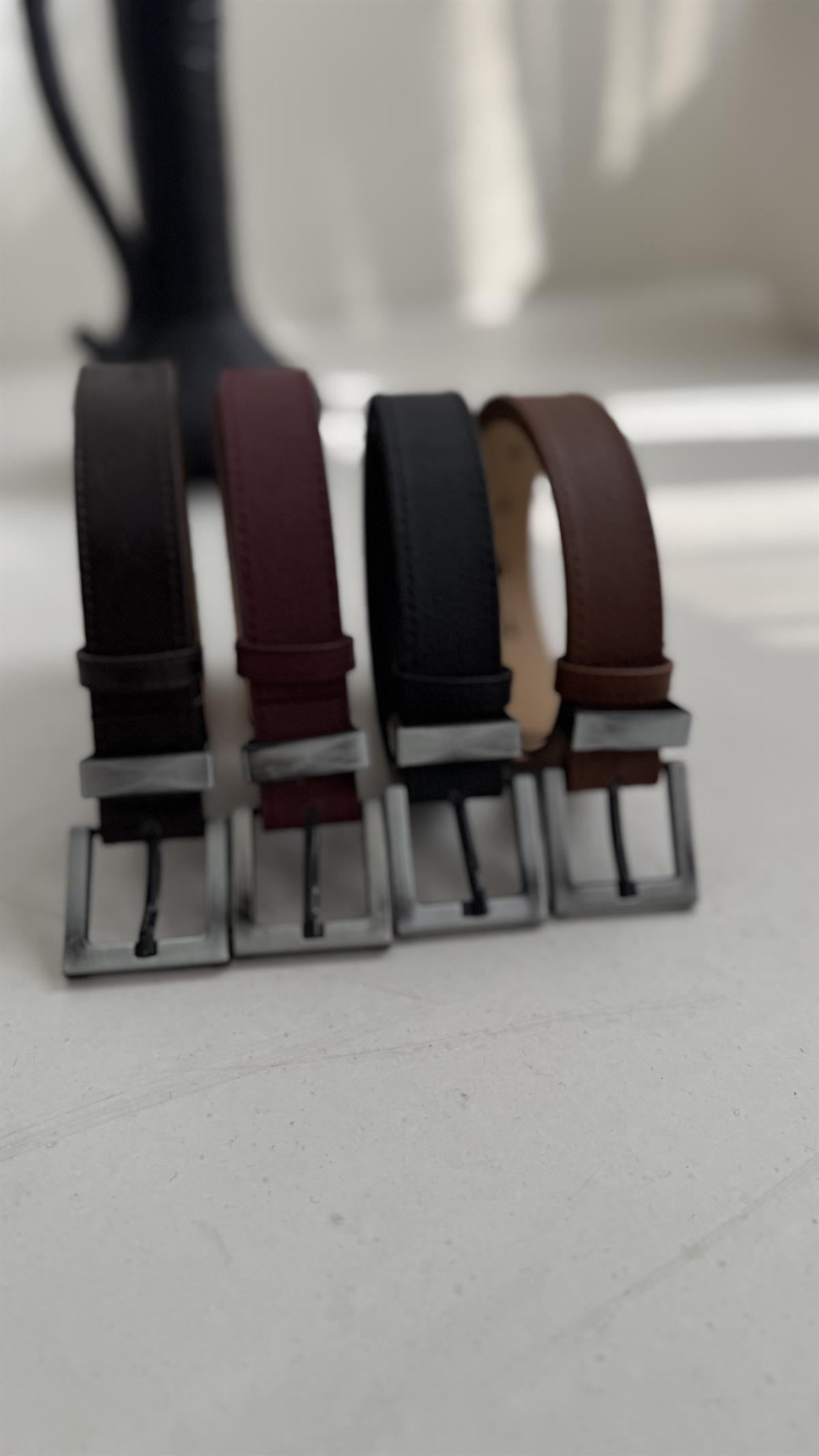 Eskitme Gümüş Detaylı Kemer SİYAH