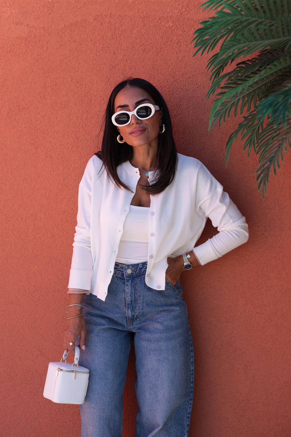 1040 Kolu Biyeli Yumuşak Doku Düğmeli Hırka EKRU