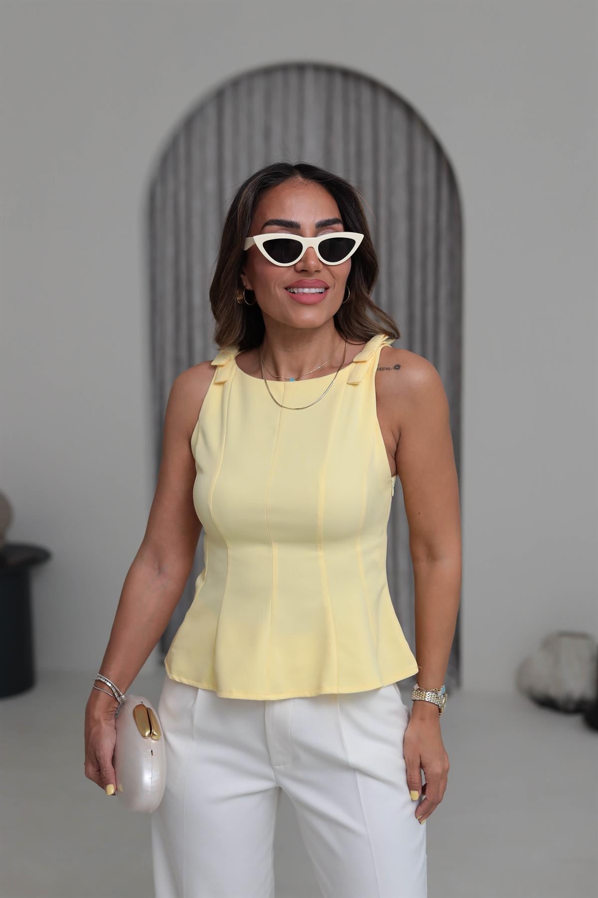 7261 Omzu Fiyonklu Bluz SARI