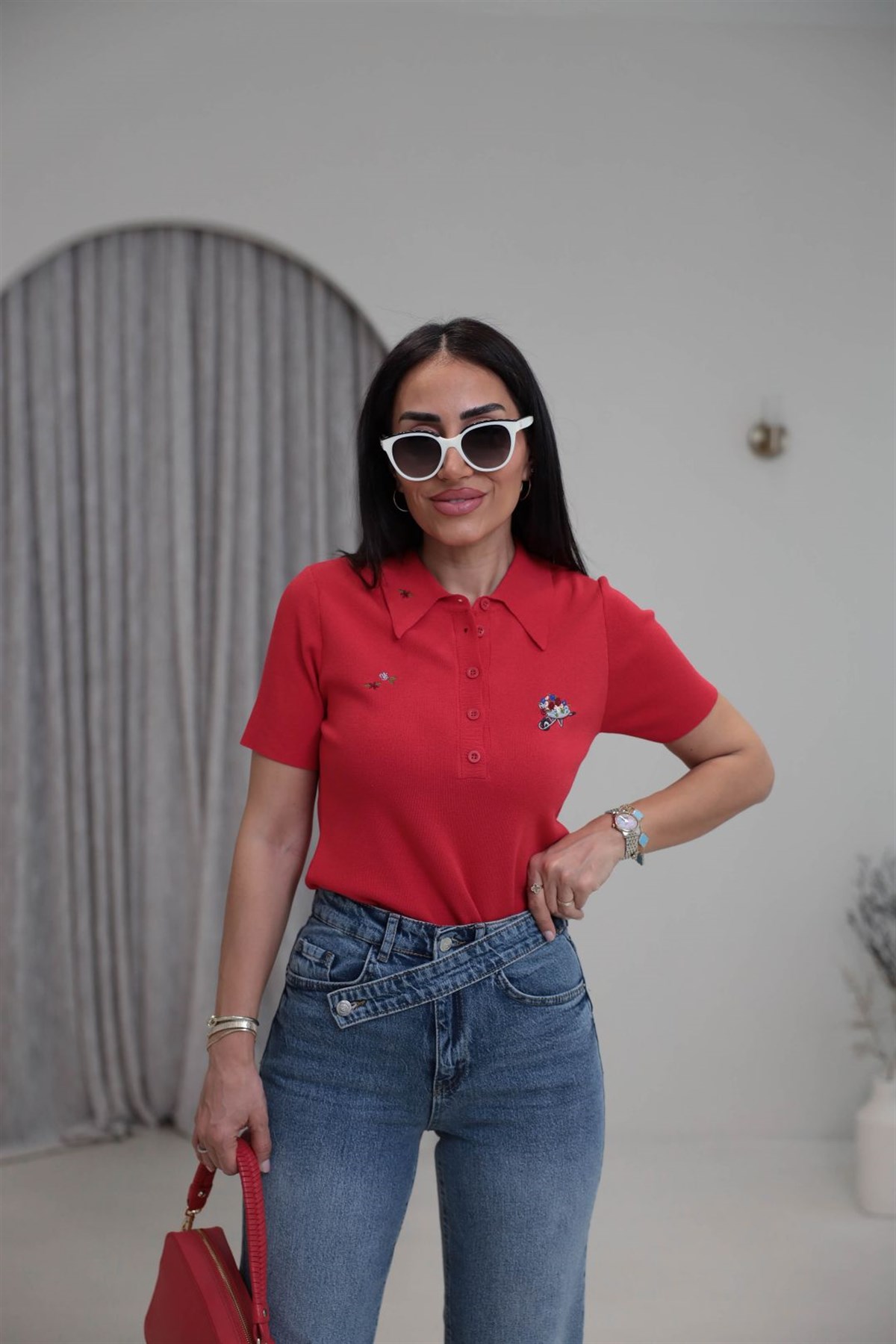 0615 Çiçek Nakış Detay Polo Yaka Kısa Kol Triko NAR ÇİÇEĞİ