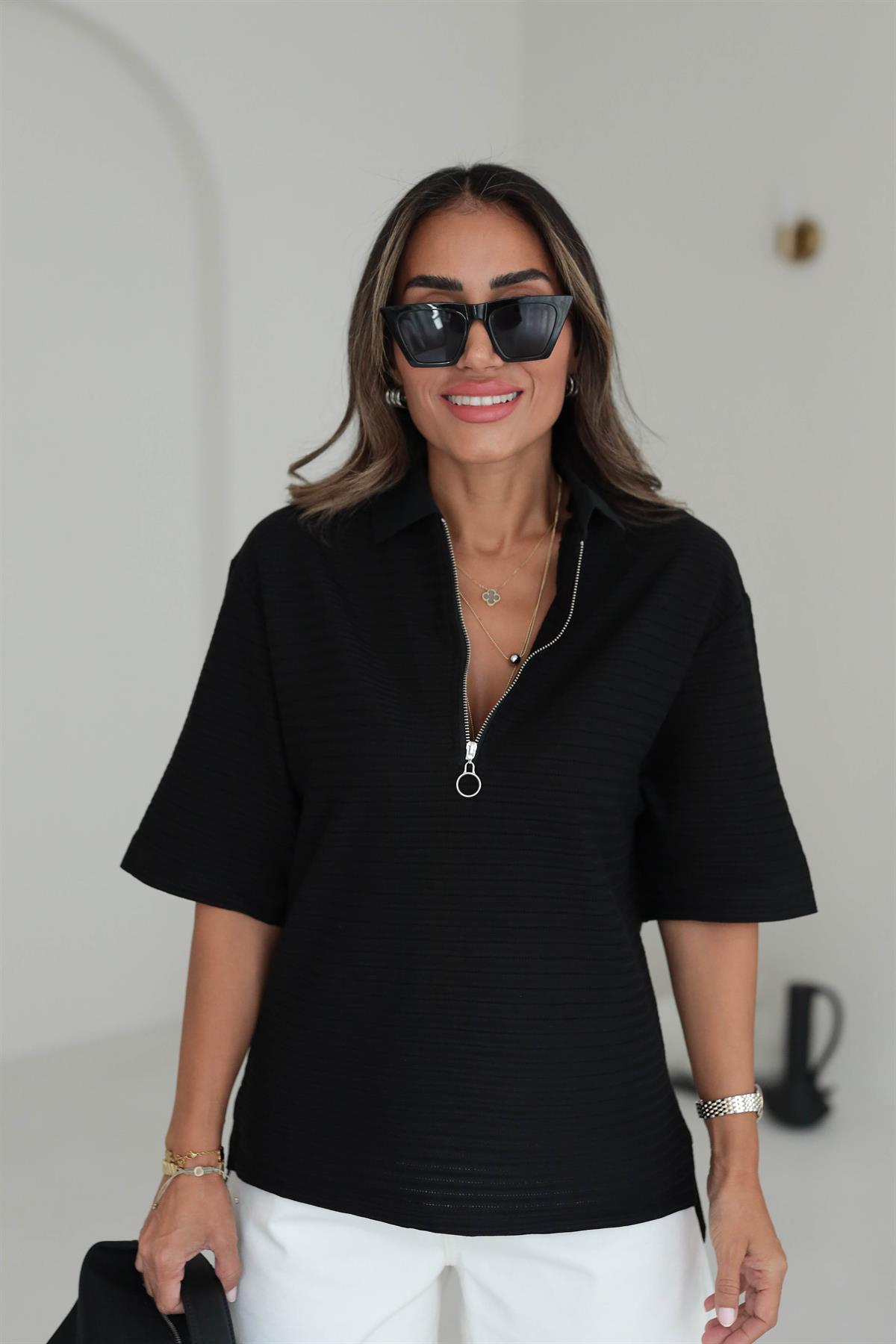 Polo Yaka Önden Fermuarlı Ajurlu Dokulu Tshirt