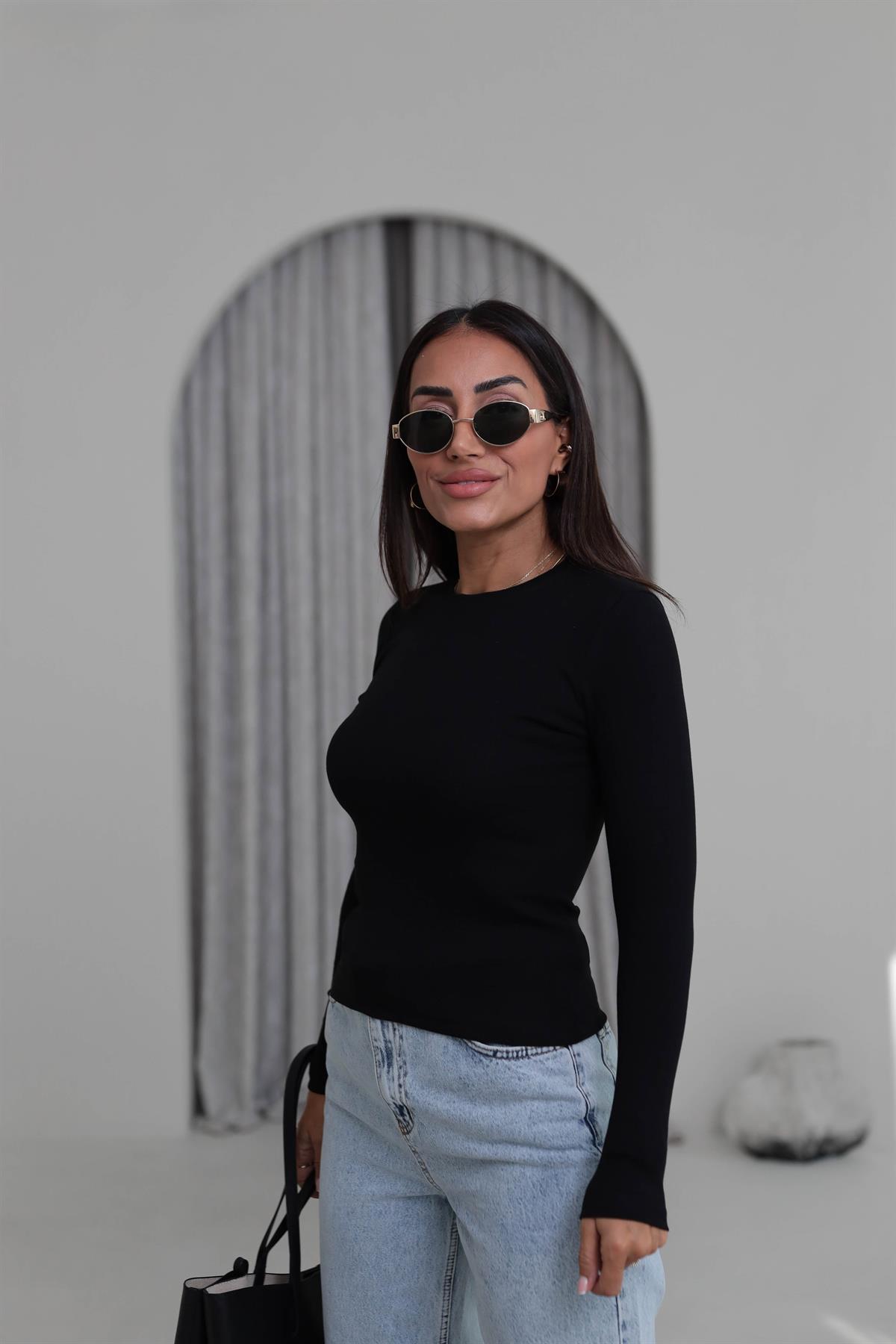 4564 Bisiklet Yaka Basic Pamuklu Bluz SİYAH