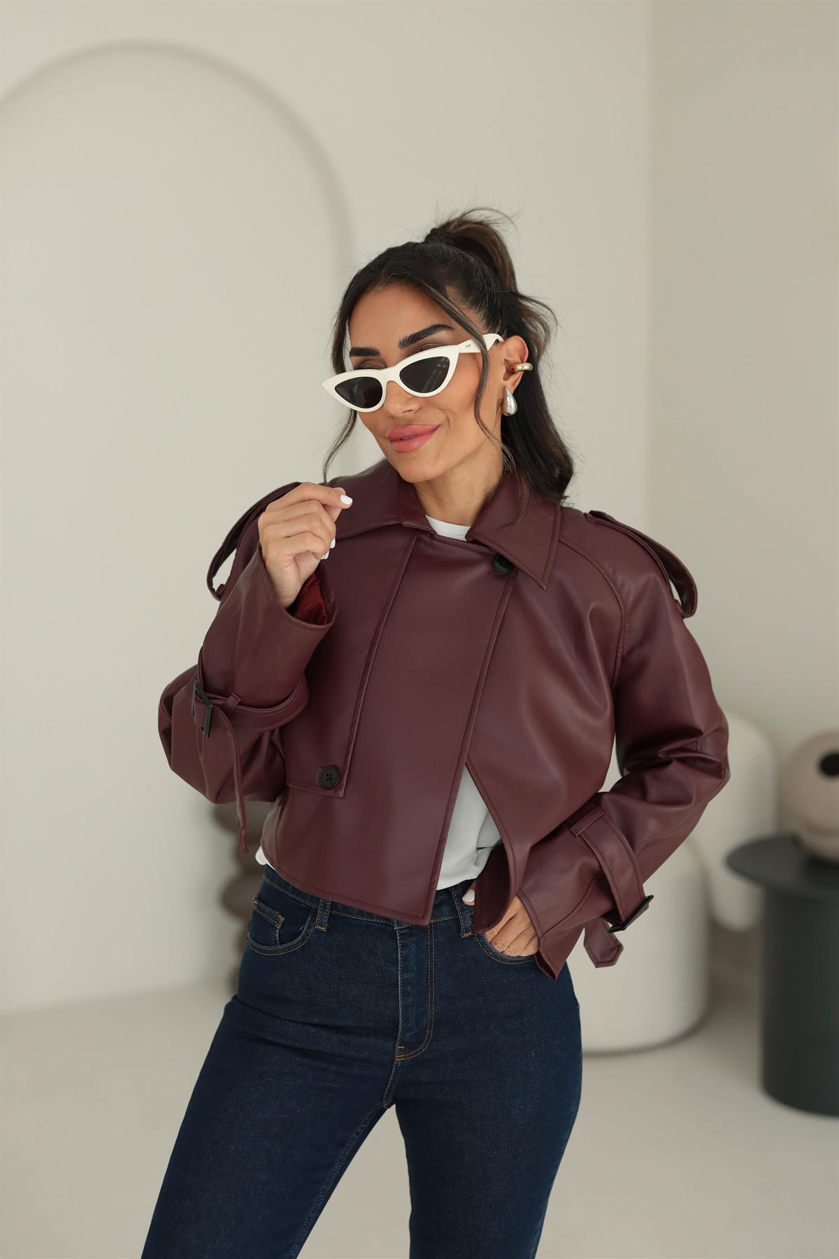 9045 Düğme Detaylı Kolları Kemerli Suni Deri Ceket