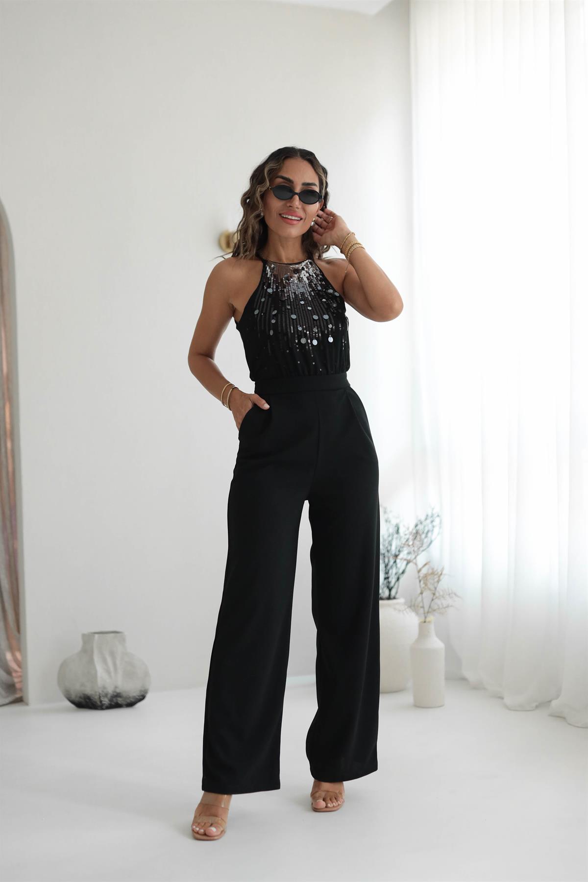 6917 Halter Yaka Bel Kuşaklı Payet Detaylı Tulum