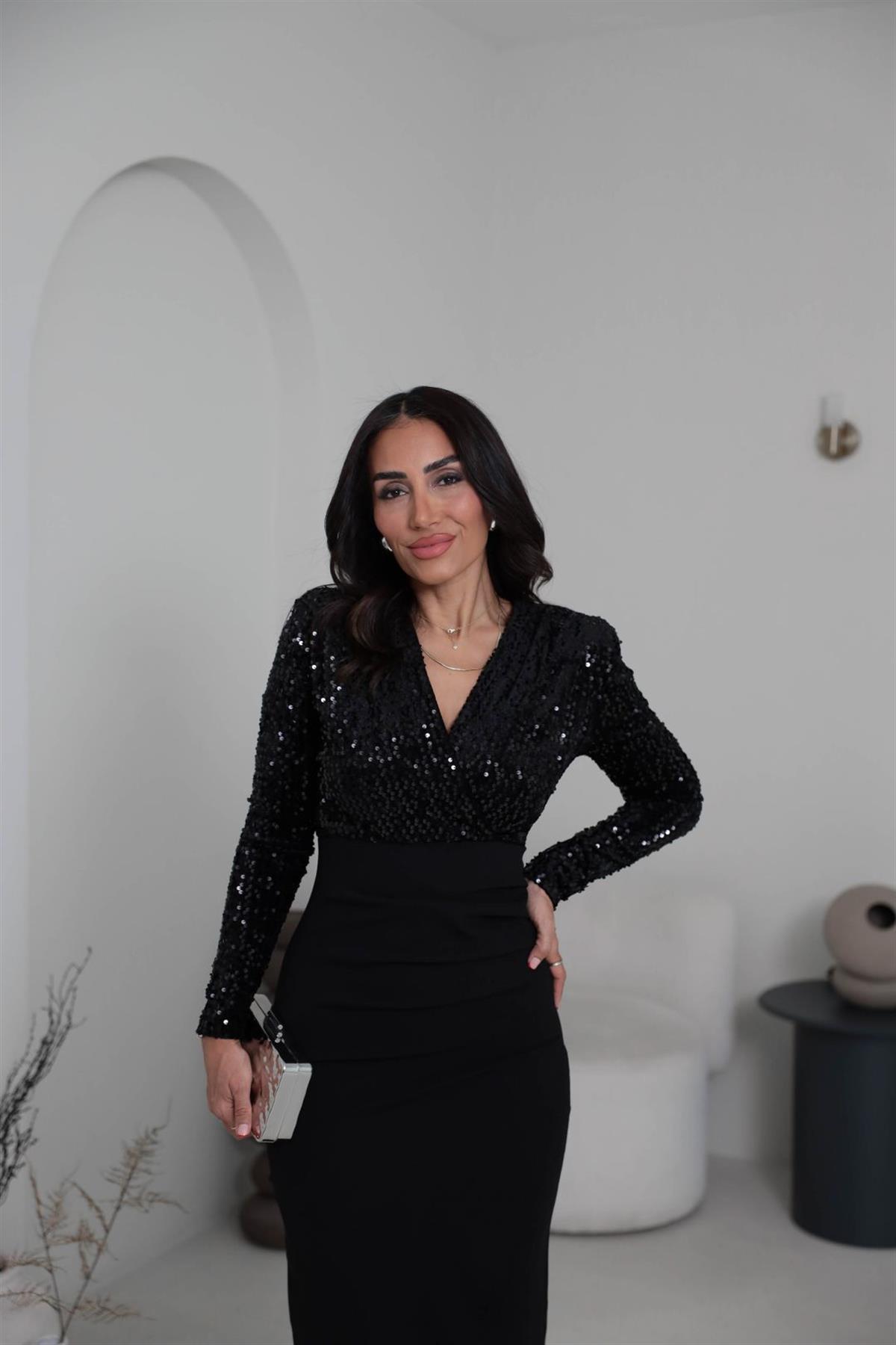 3676 Vatkalı Pullu Kruvaze Yaka Elbise SİYAH