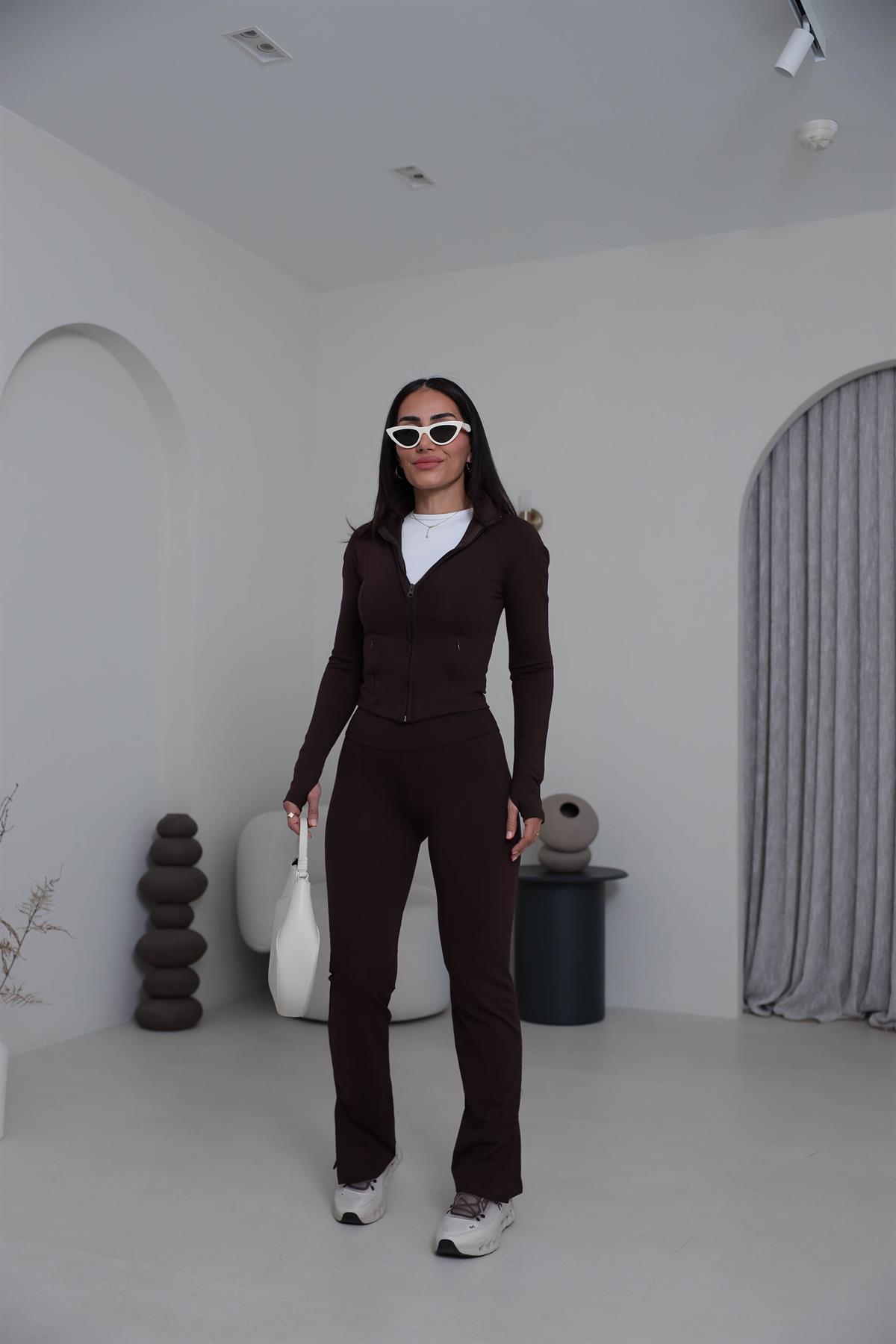 Oys Dik Yaka Önden Fermuarlı Pantolonlu Takım KAHVE