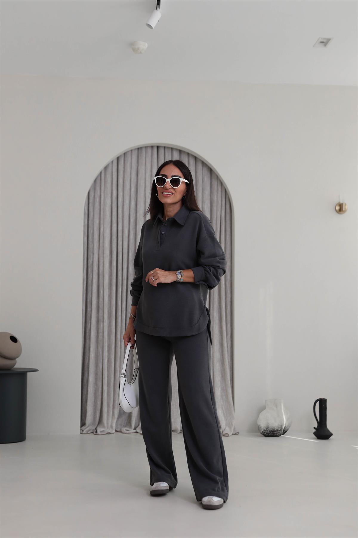 2411 Selanik Polo Yaka Yarım Düğmeli Rahat Takım ANTRASİT