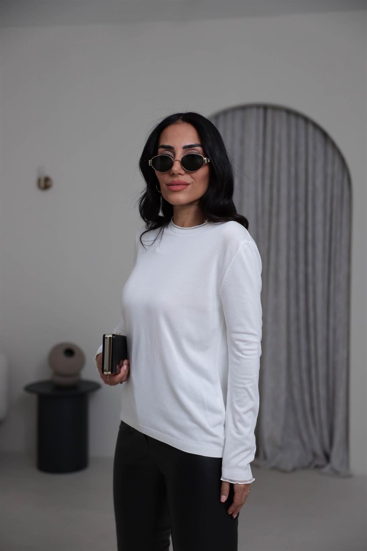 104 Yaka Kol Fırfır Detay Viskon Triko Bluz EKRU