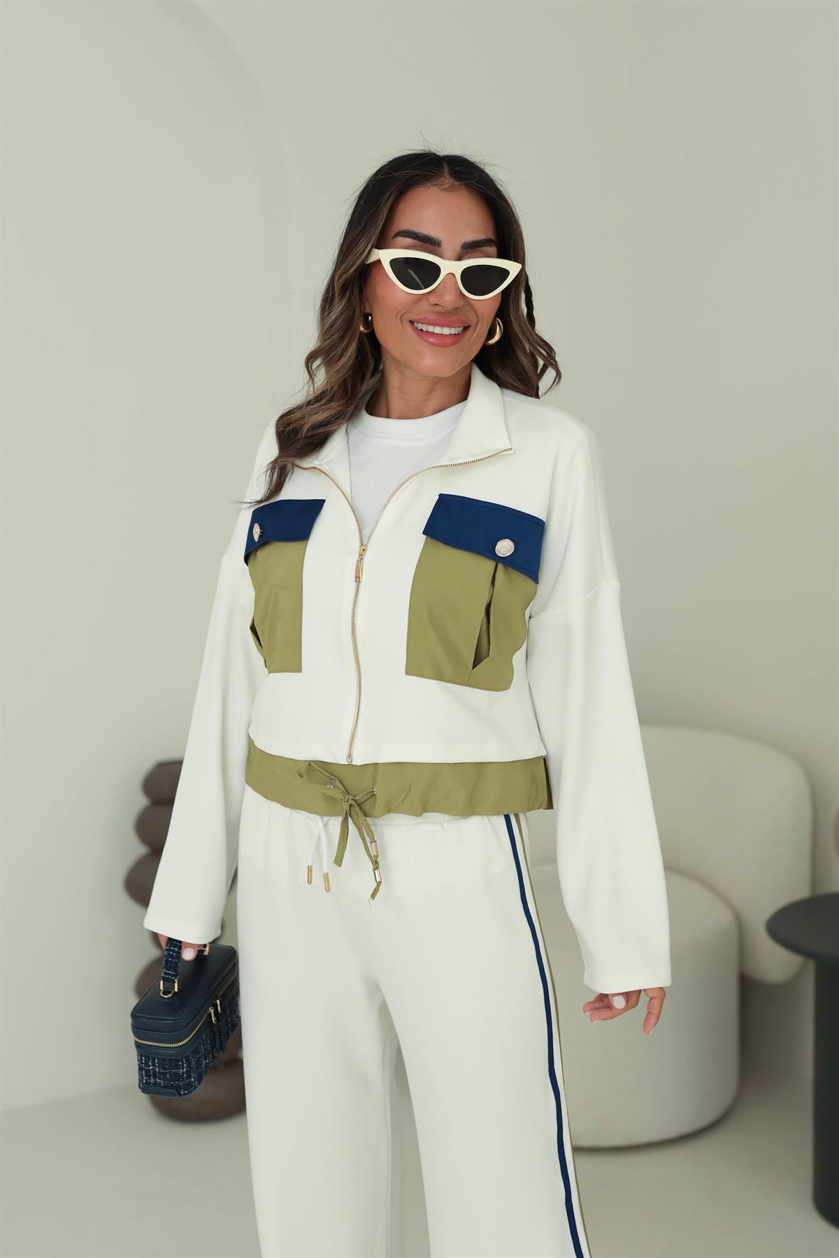 2970 Cepli Gold Düğmeli Premium Kumaş Takım BEYAZ