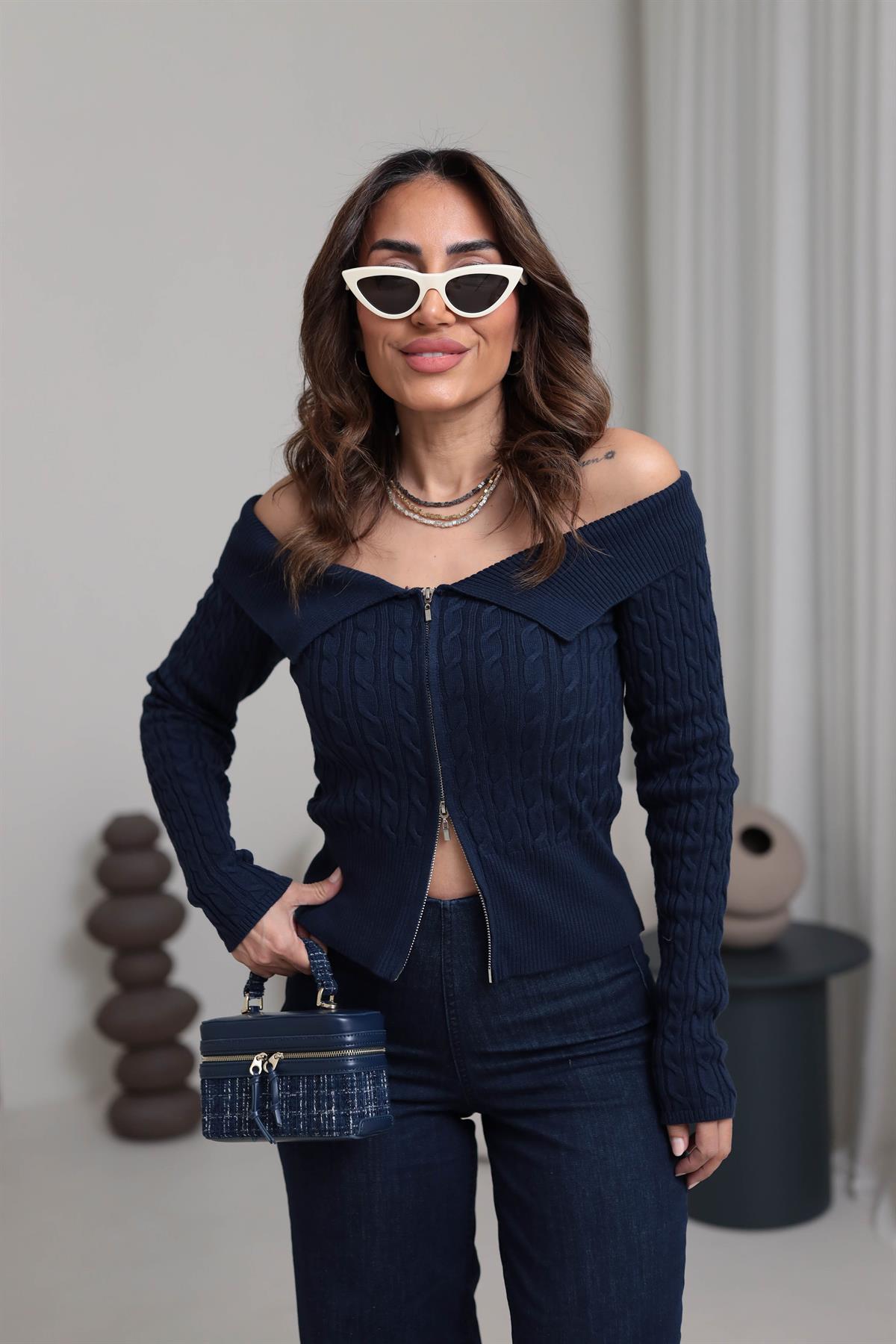 581 Örgü Detay Fermuarlı Yaka Detay Triko Hırka LACİVERT