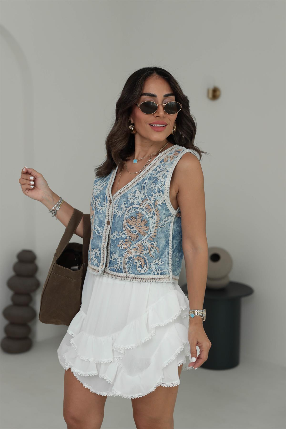 8395 Tasarım İşlemeli Pamuklu Dokuma Yelek MAVİ