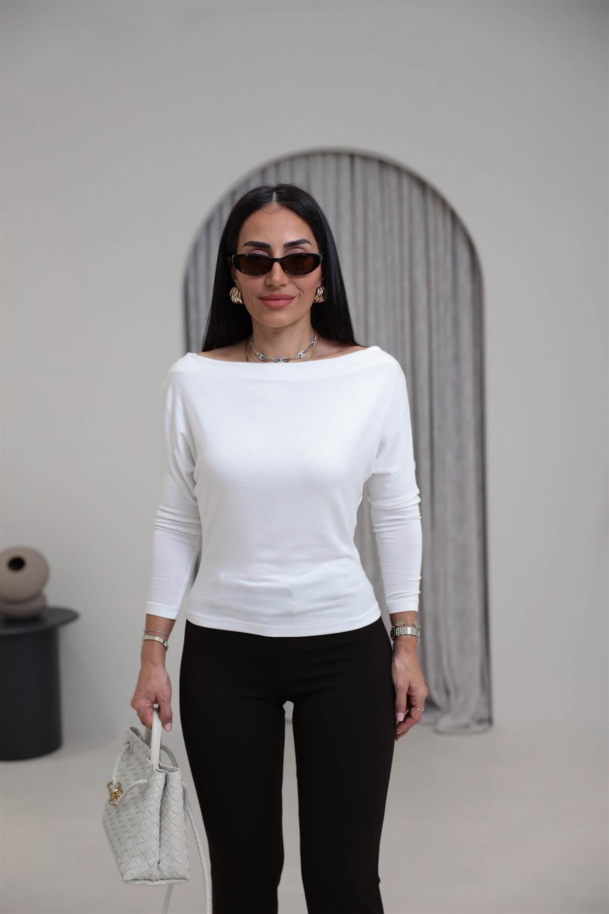 0481 Kayık Yaka Dökümlü Pamuklu Bluz EKRU