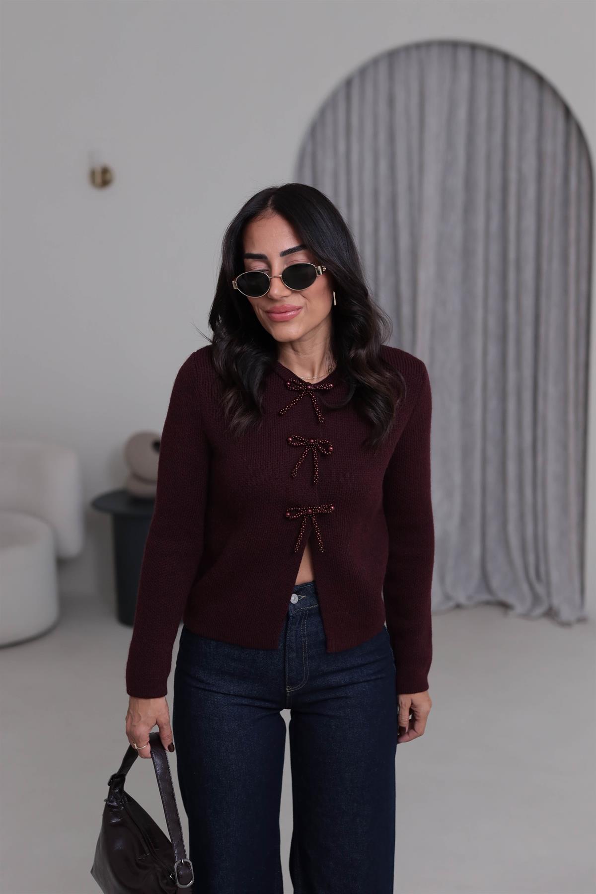 0983 İncili Fiyonk Aksesuarlı Triko Hırka BORDO