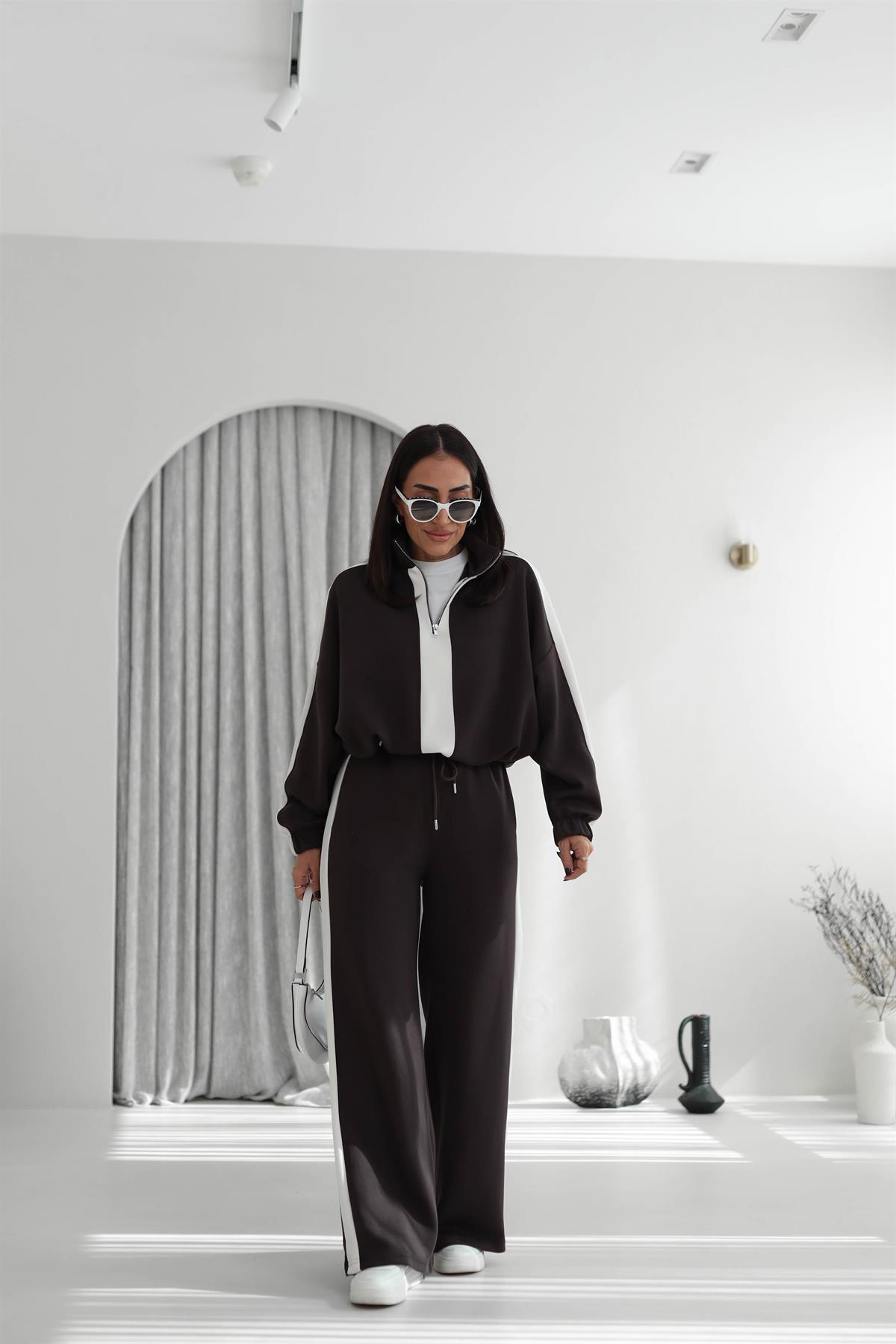 5704 Şerit Detaylı Modal Takım ACI KAHVE