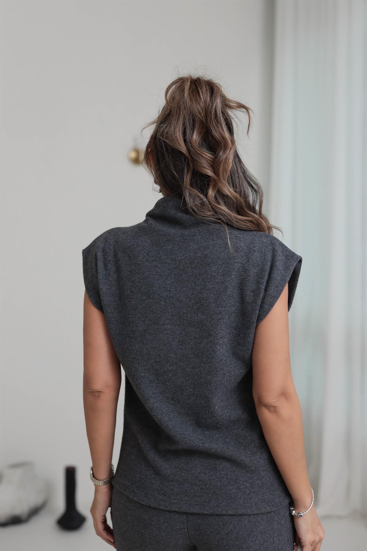 1342 Dik Yaka Örme Kumaş Bluz ANTRASİT