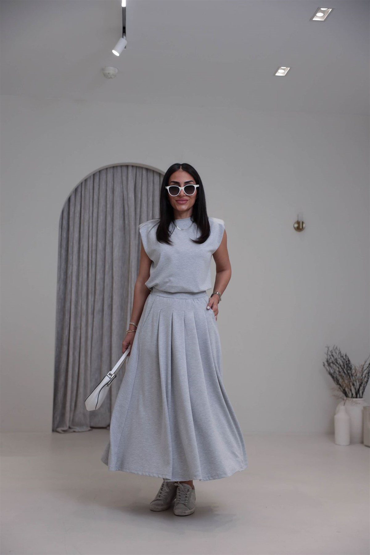 7150 Vatkalı Penye Bluz ve Pileli Etekli Takım GRİ