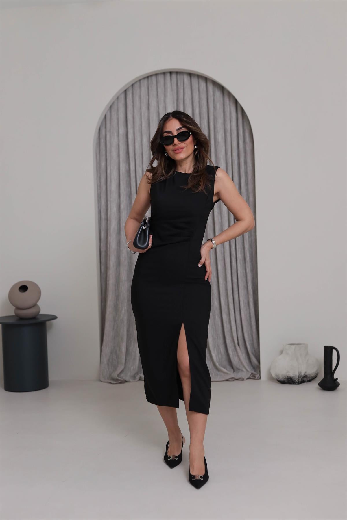 3724 Sıfır Kol Drape Detaylı Yırtmaçlı Elbise SİYAH