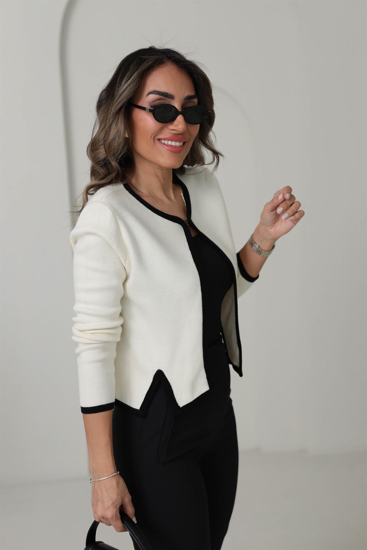 4625 Önden Kilit Detaylı Hırka KREM