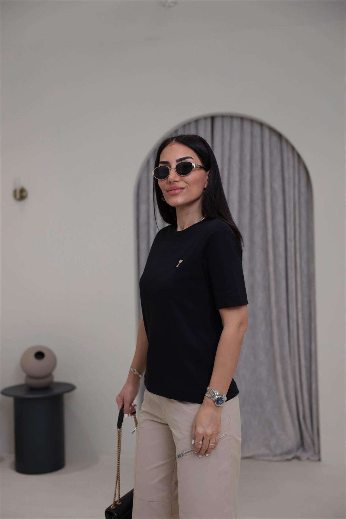 Gold Metal Kalpli Bisiklet Yaka Pamuklu Tshirt SİYAH