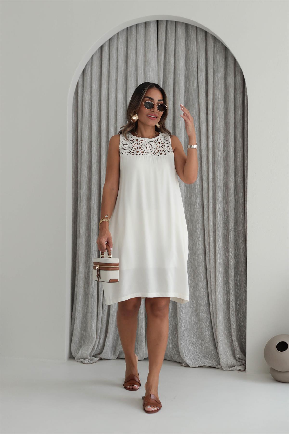 7213 Güpürlü Pamuklu  Elbise