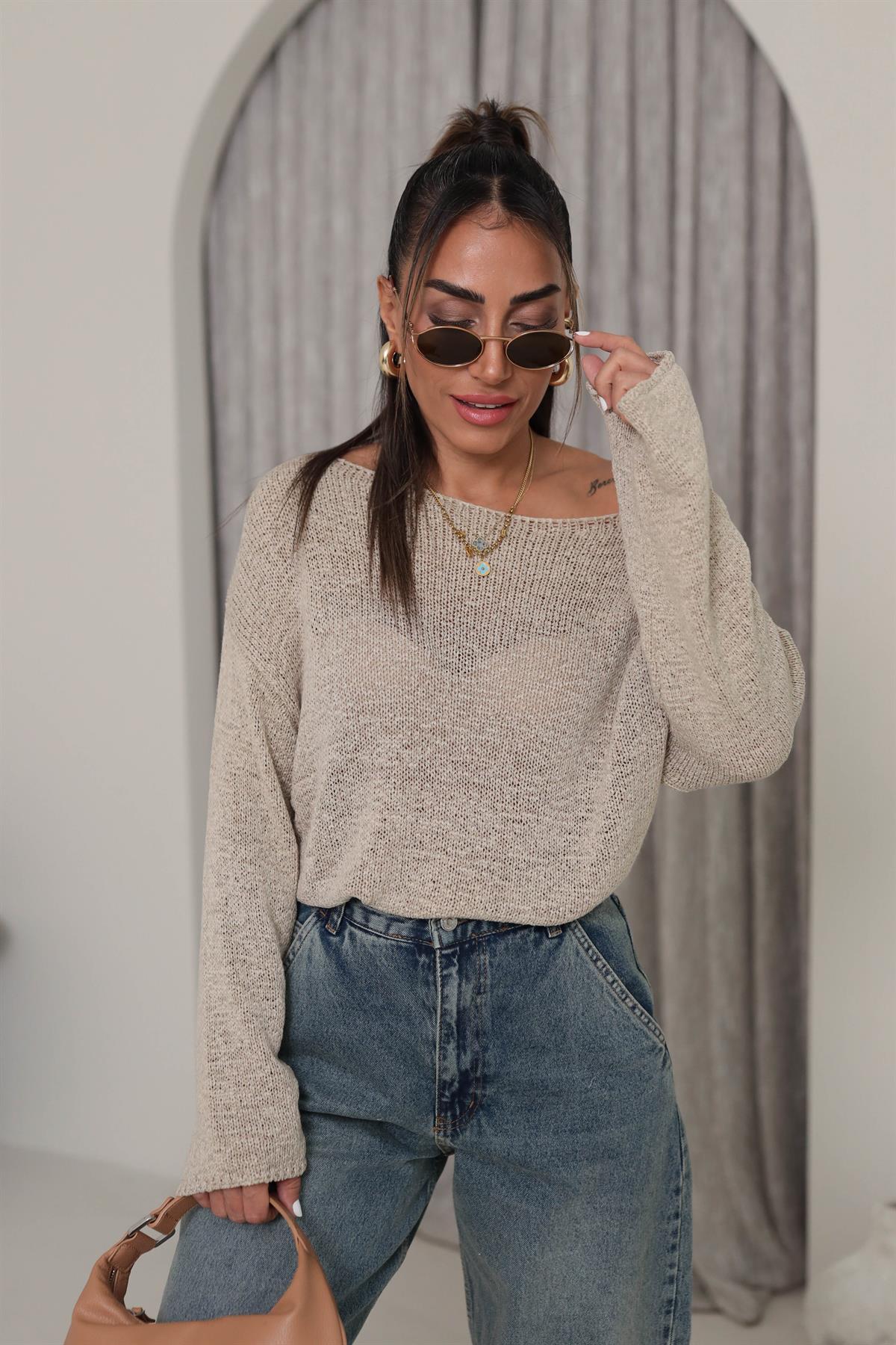 4455 Kayık Yaka Triko BEJ