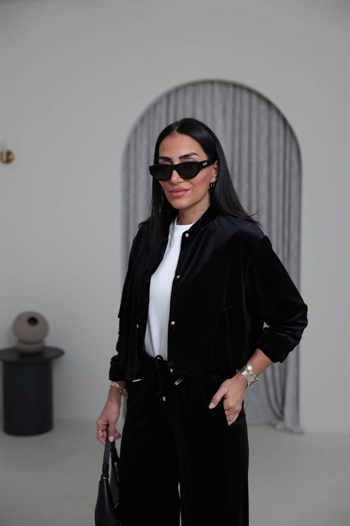 0109 Kadife Belden Büzgülü Çıtçıtlı Takım SİYAH