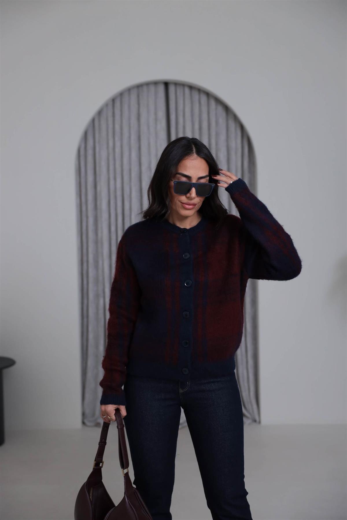 0092 Bisiklet Yaka Kare Desenli Hırka BORDO-LACİ