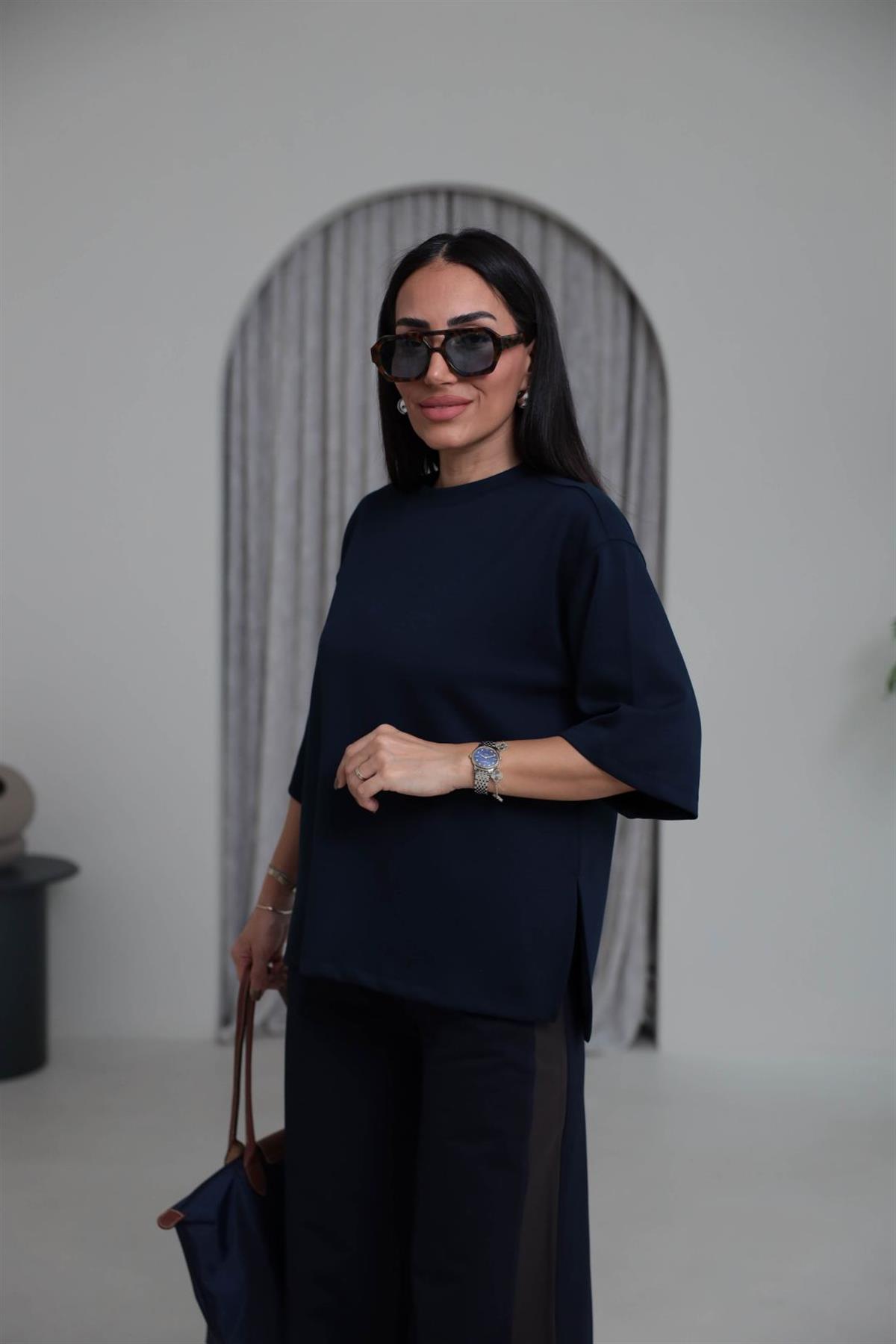 1066 Yanları Yırtmaçlı Bisiklet Yaka Modal Tshirt LACİVERT