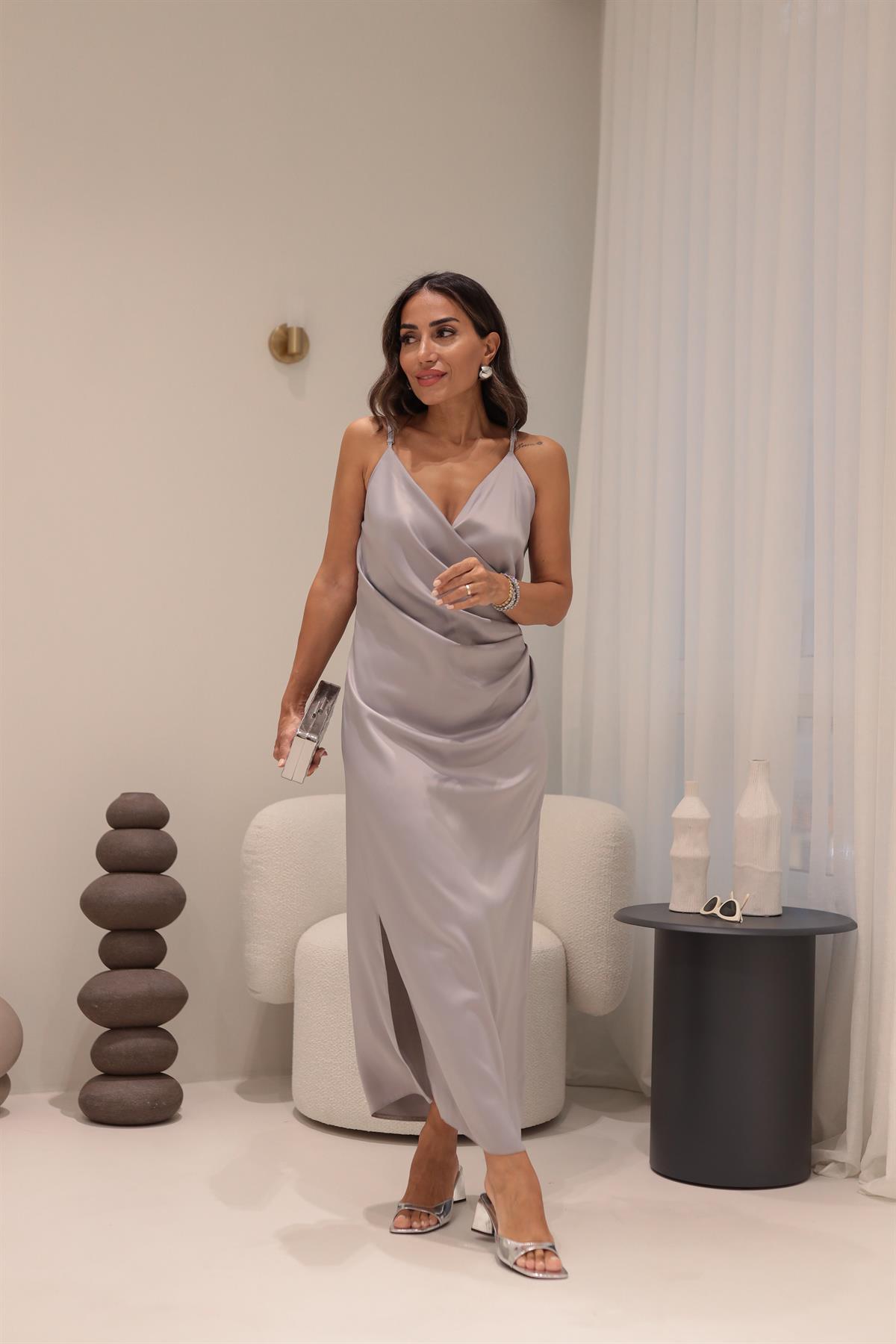 0187 Askılı Drape Detaylı Yırtmaçlı Kruvaze Elbise