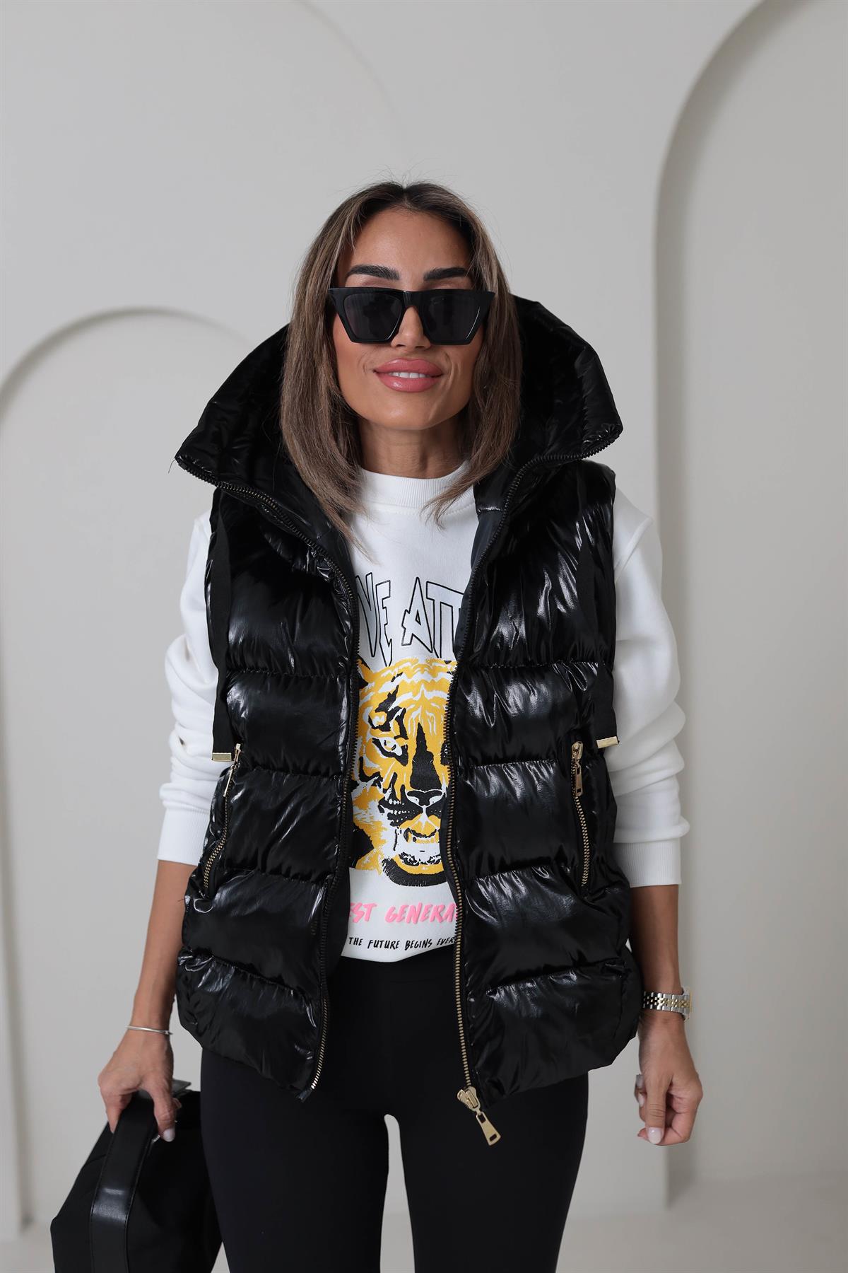 1082 Gold Aksesuarlı Parlak Dokulu Kapşonlu Yelek