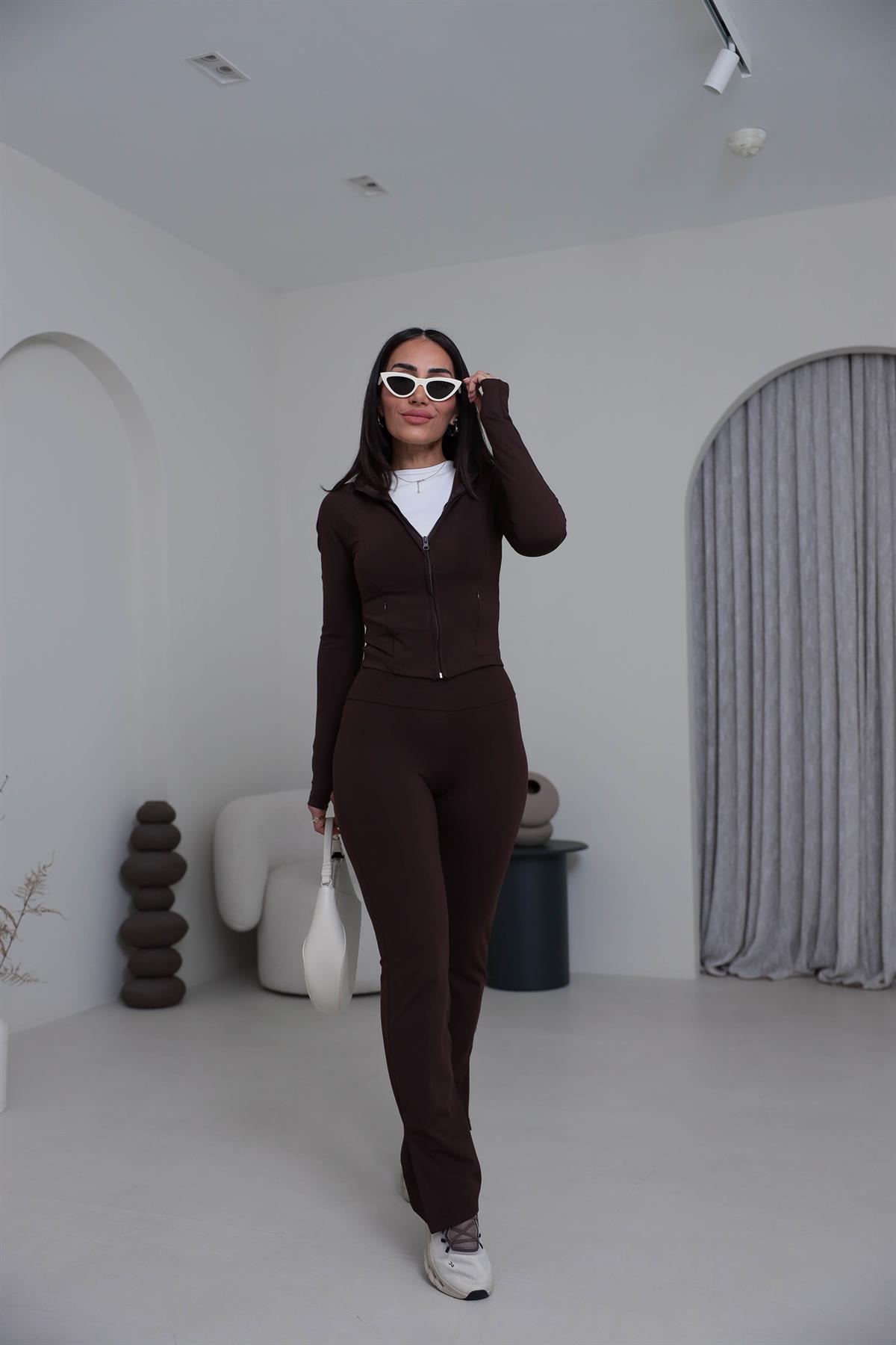 Oys Dik Yaka Önden Fermuarlı Pantolonlu Takım KAHVE