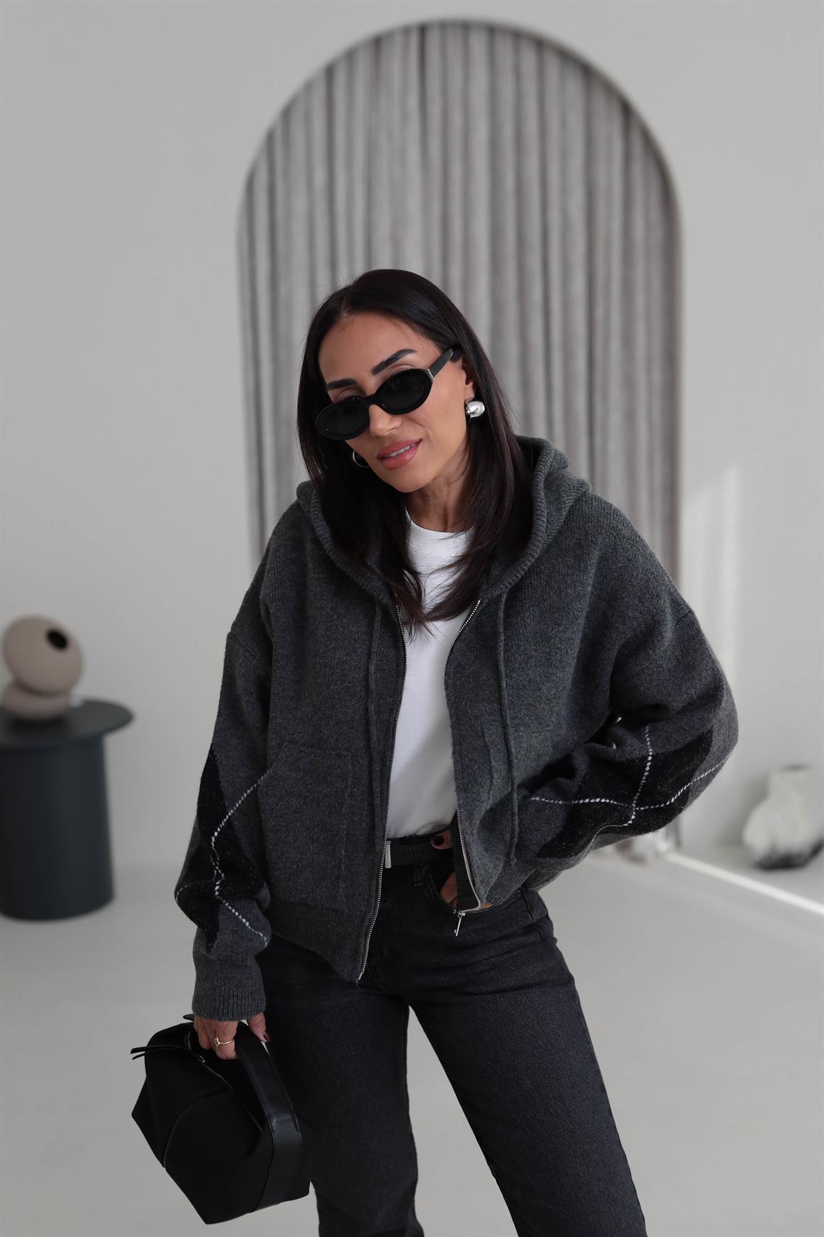 2536 Kol Desenli Fermuarlı Kapşonlu Triko Bomber ANTRASİT